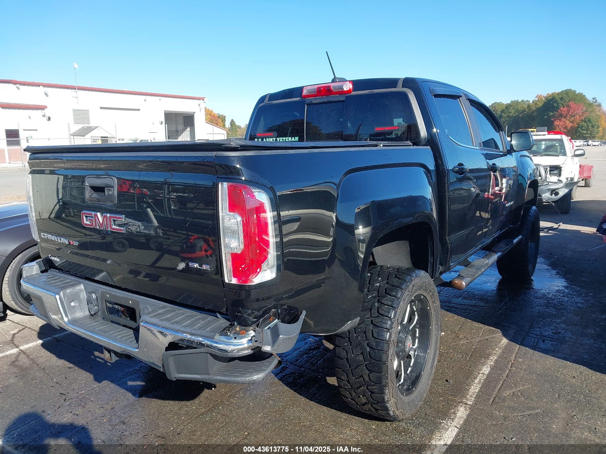 GMC CANYON image 4