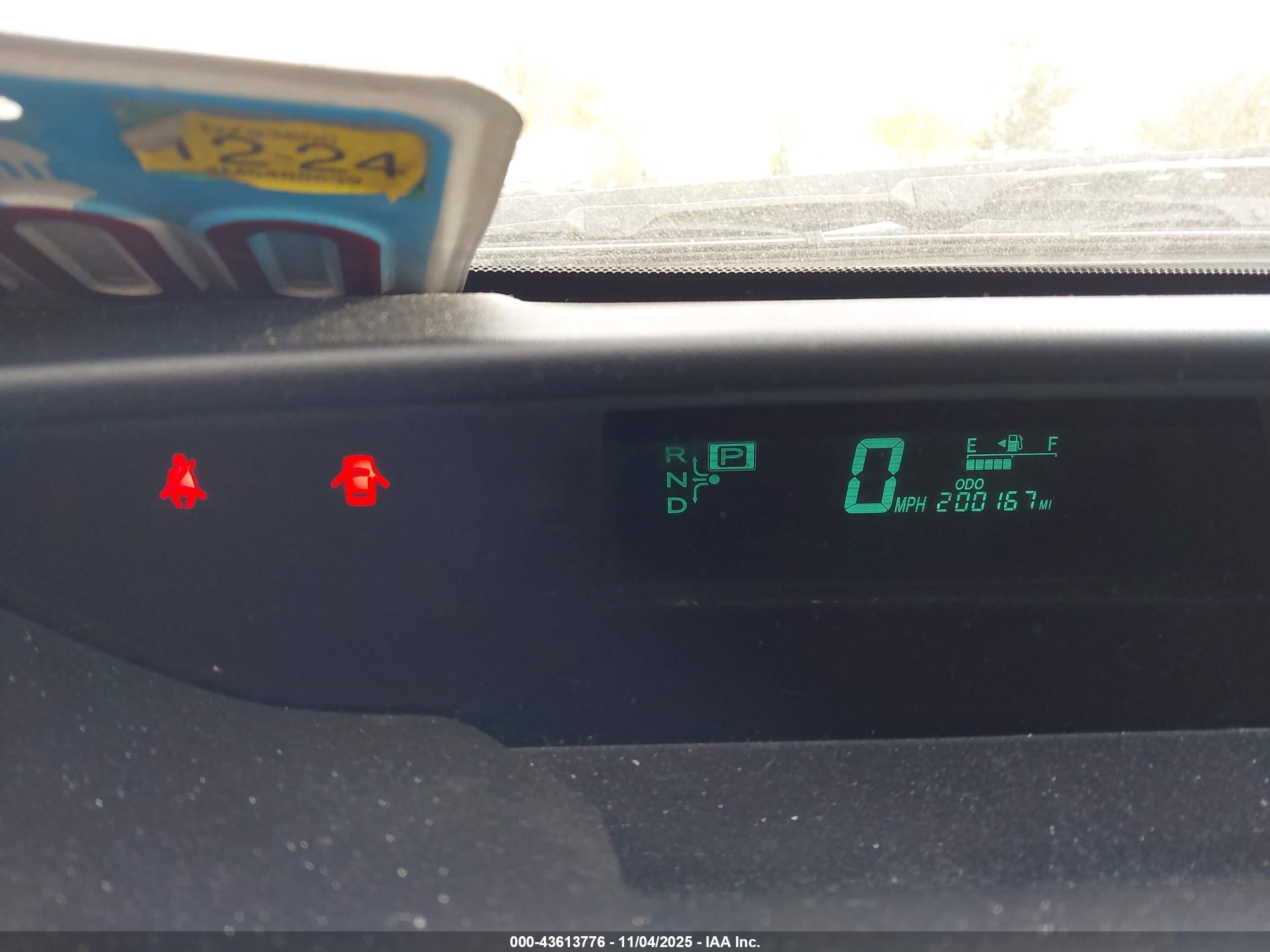 TOYOTA PRIUS image 7