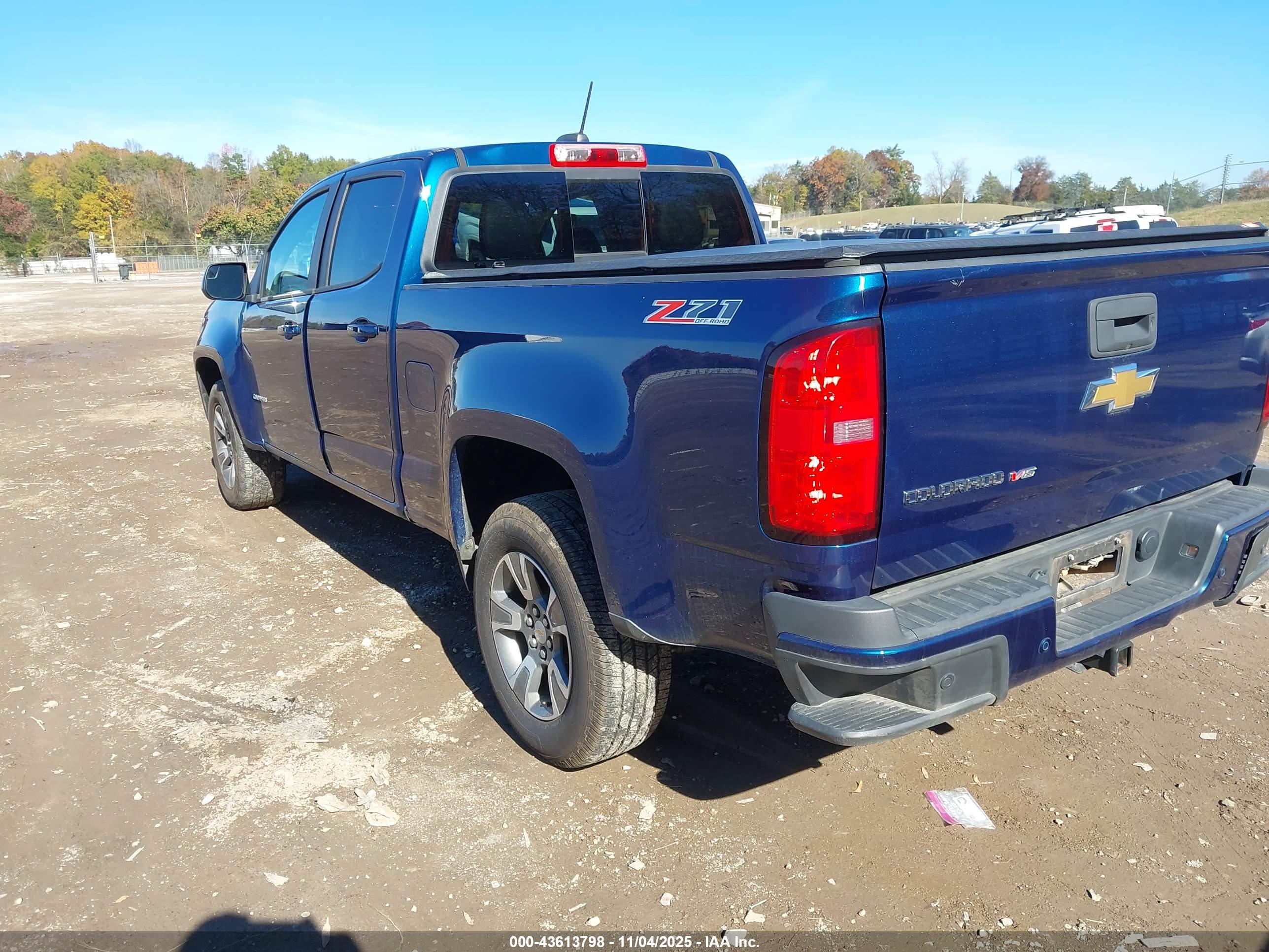 CHEVROLET COLORADO image 3