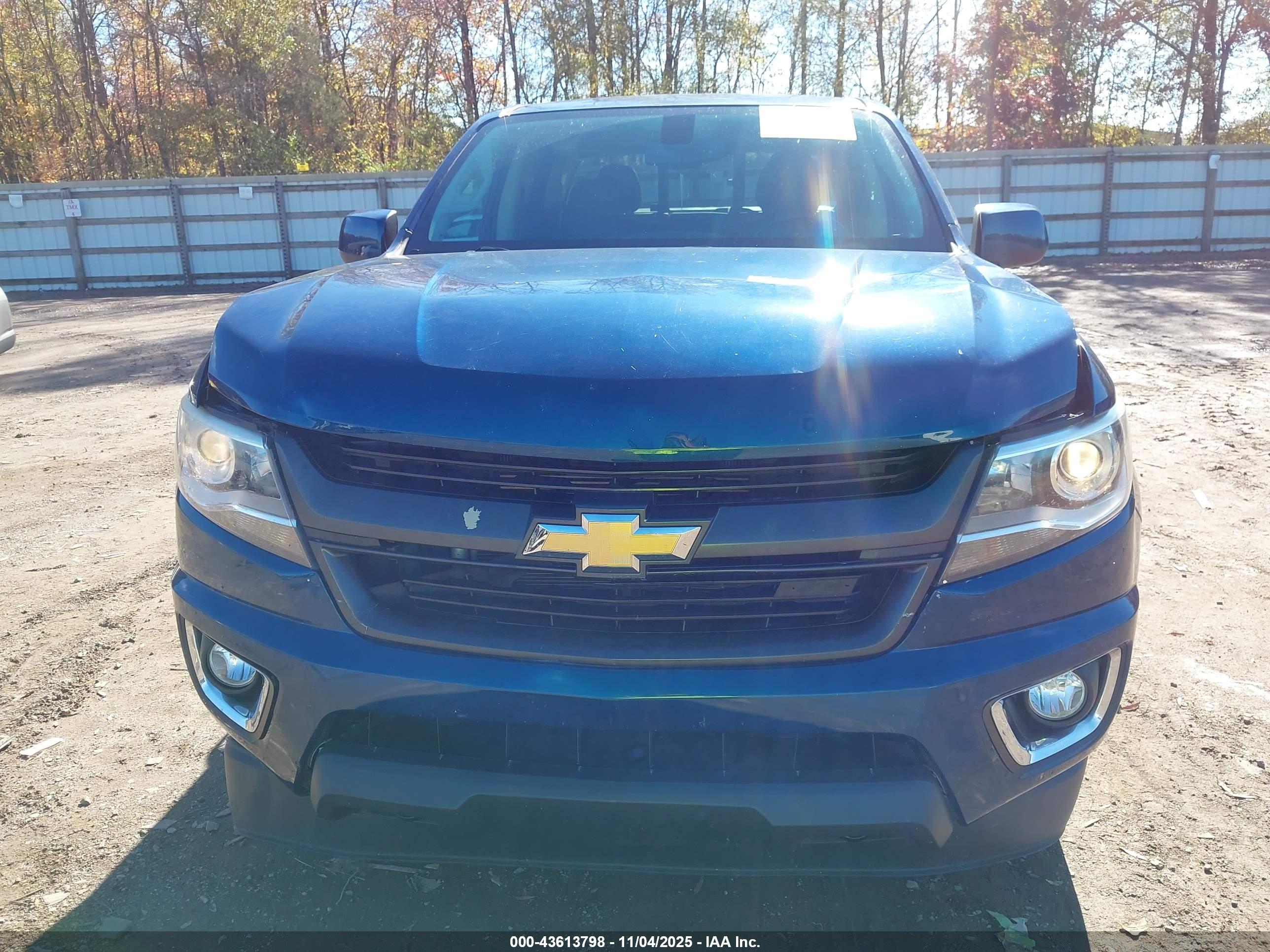 CHEVROLET COLORADO image 6