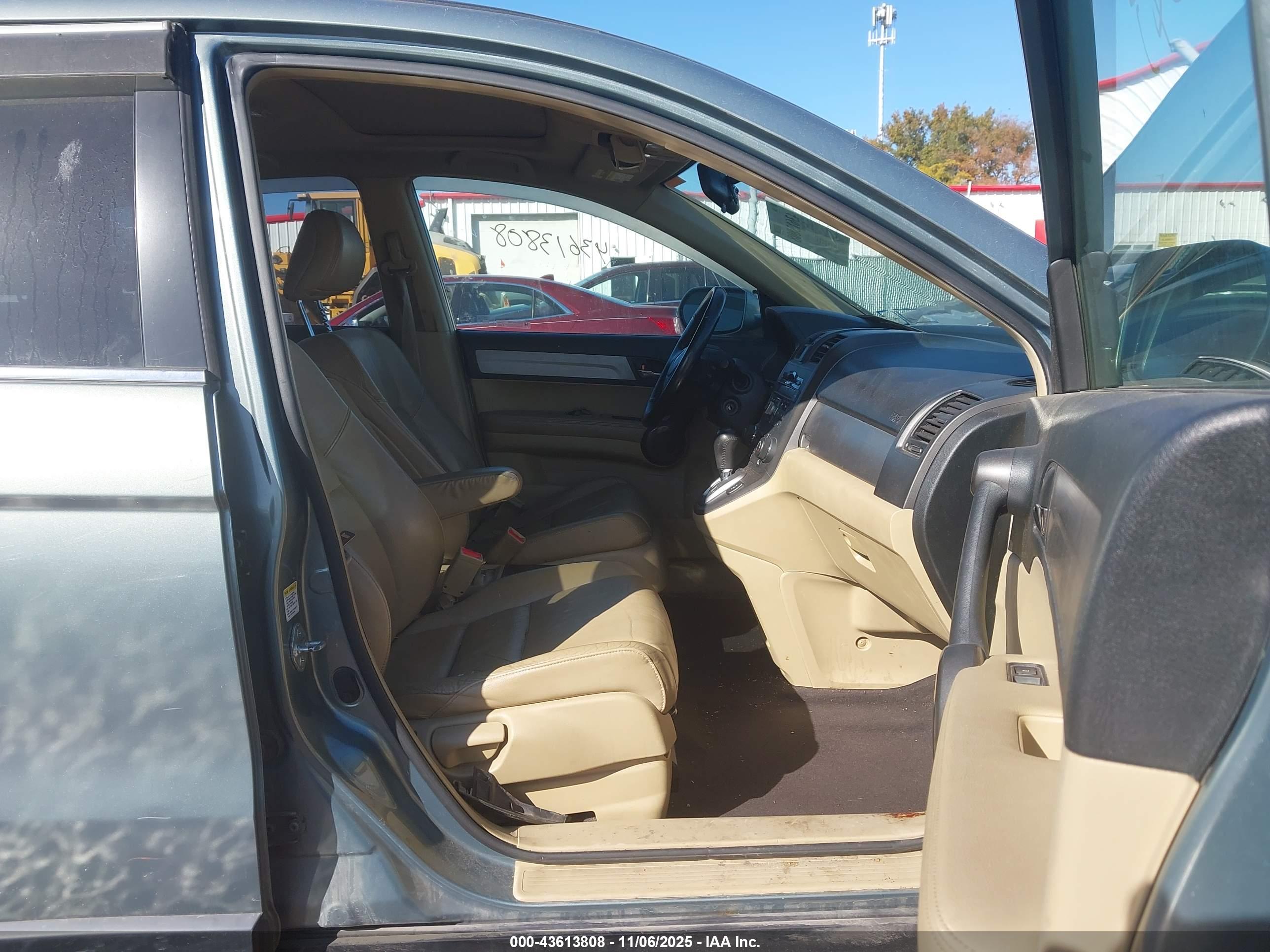 HONDA CR-V image 5