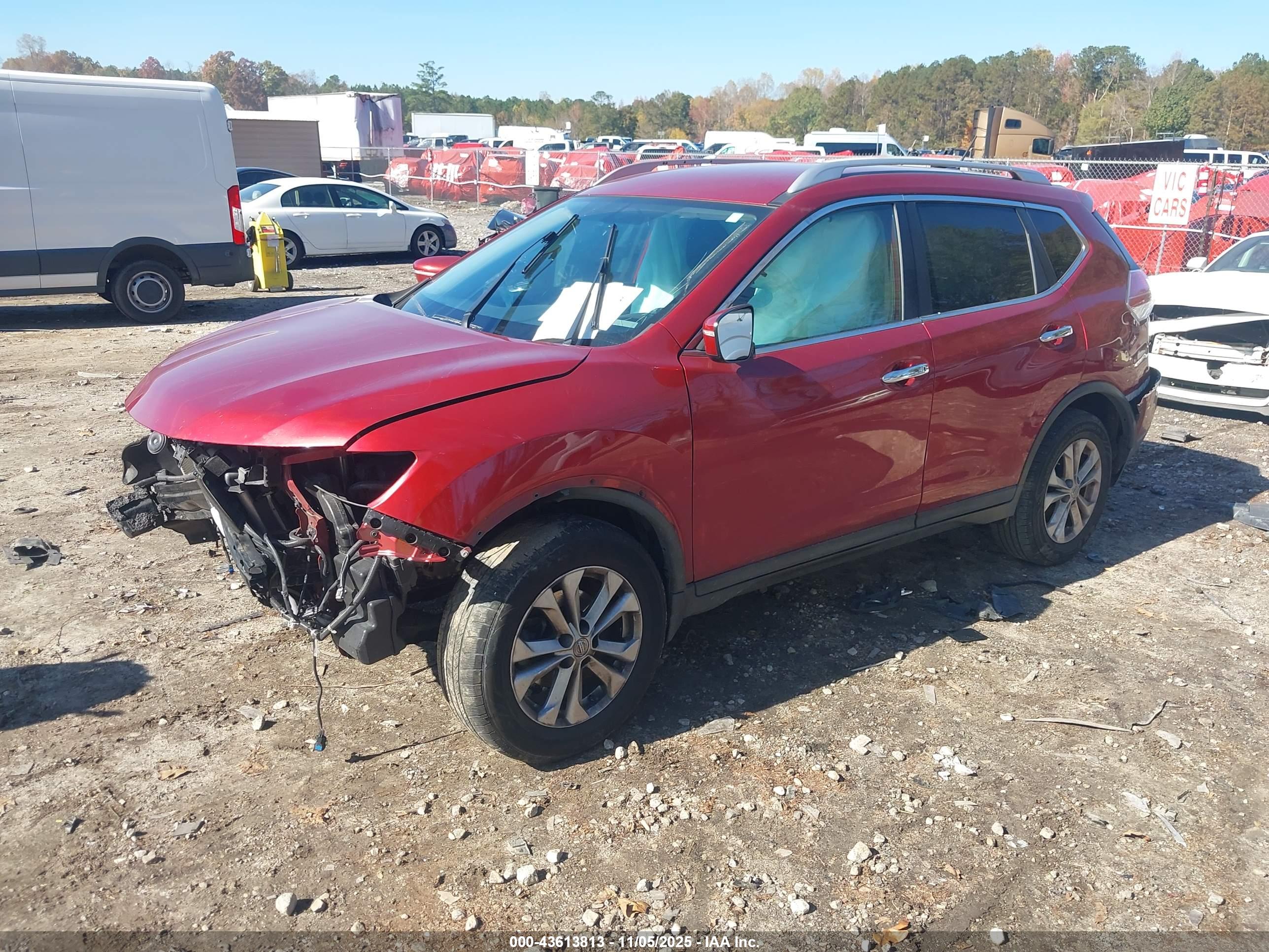 NISSAN ROGUE image 2