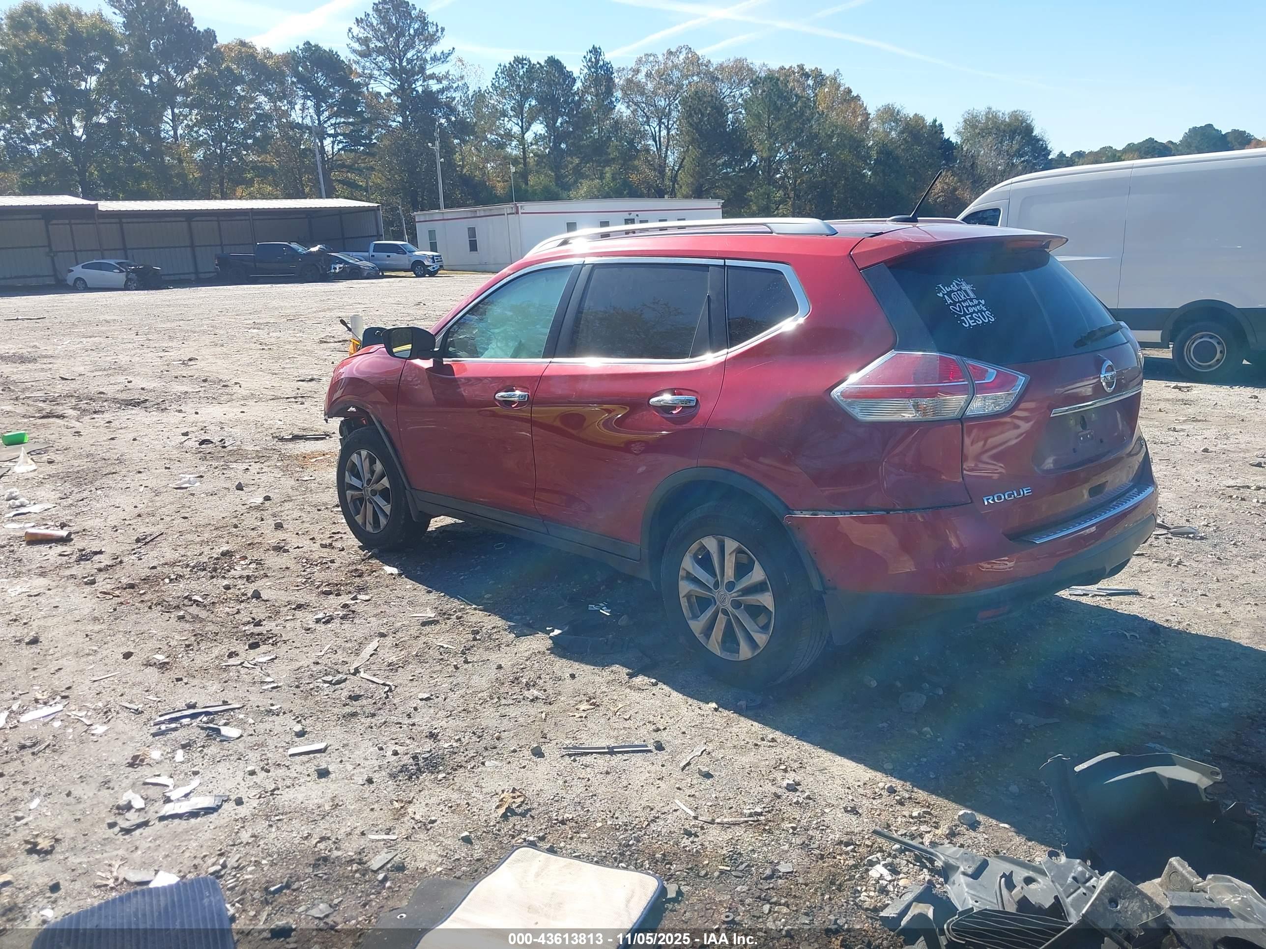 NISSAN ROGUE image 3