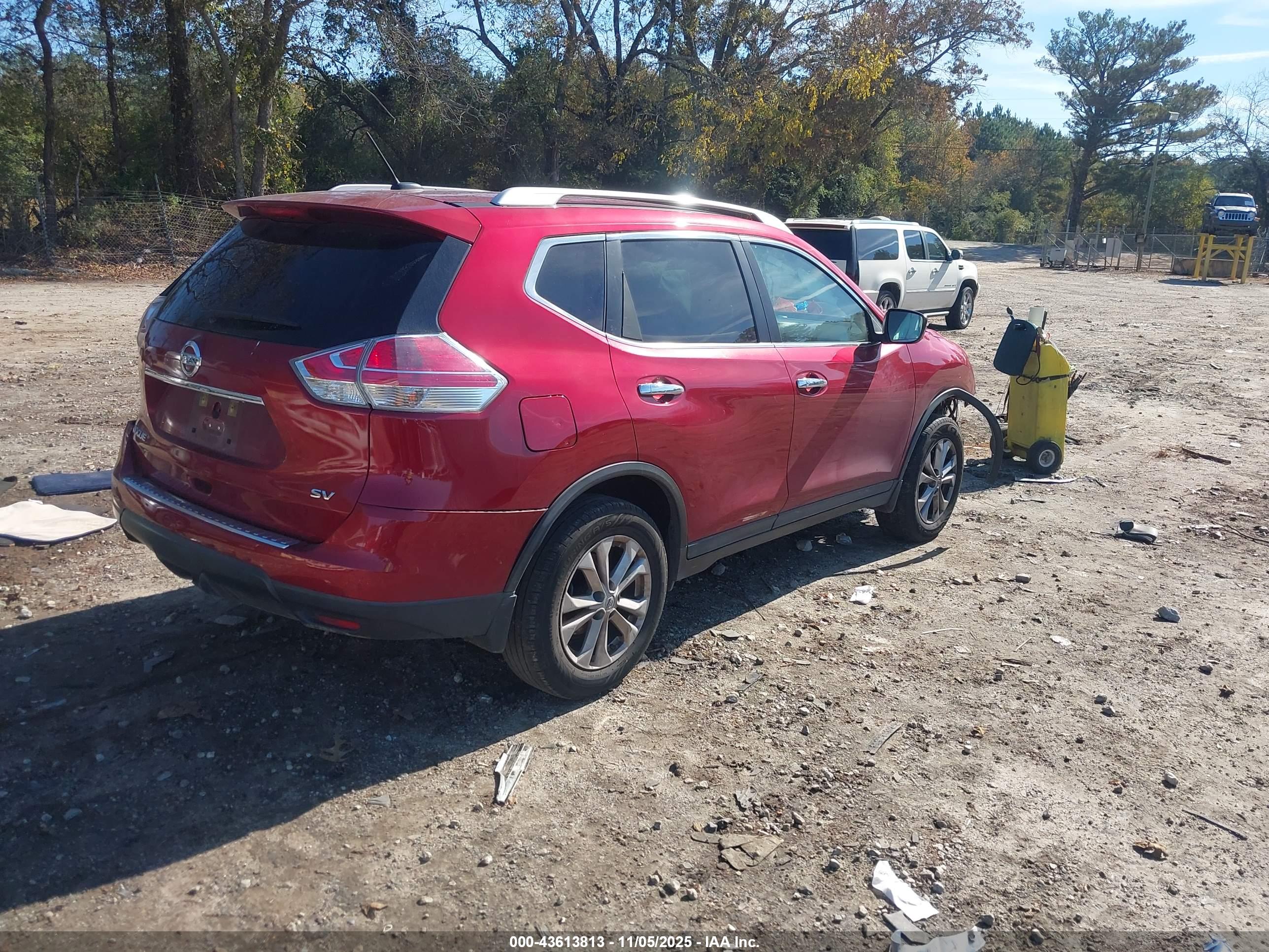 NISSAN ROGUE image 4