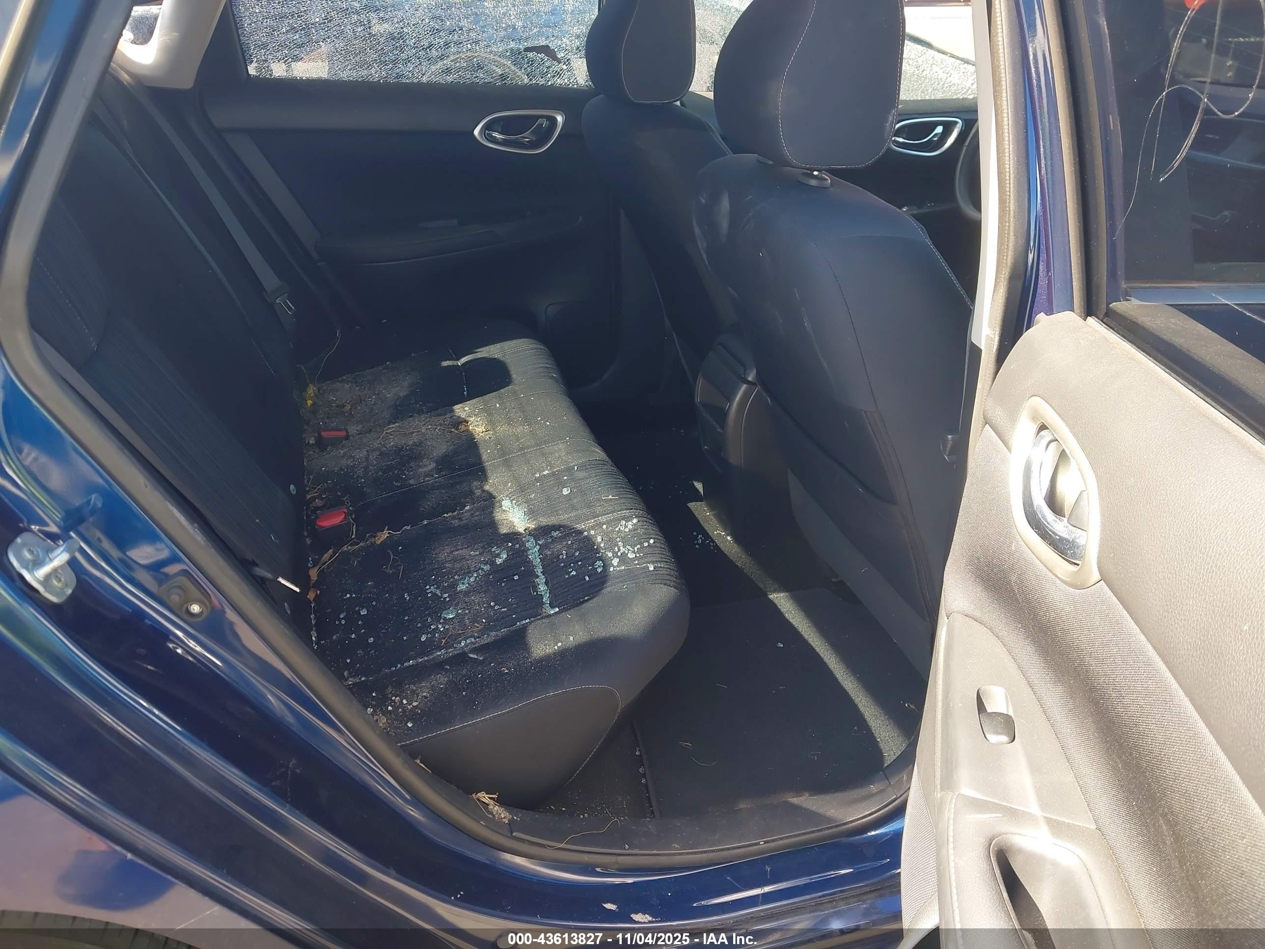 NISSAN SENTRA image 8