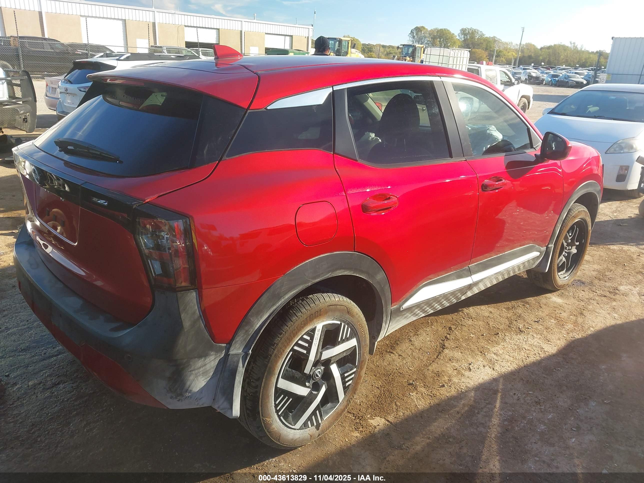 NISSAN KICKS image 4