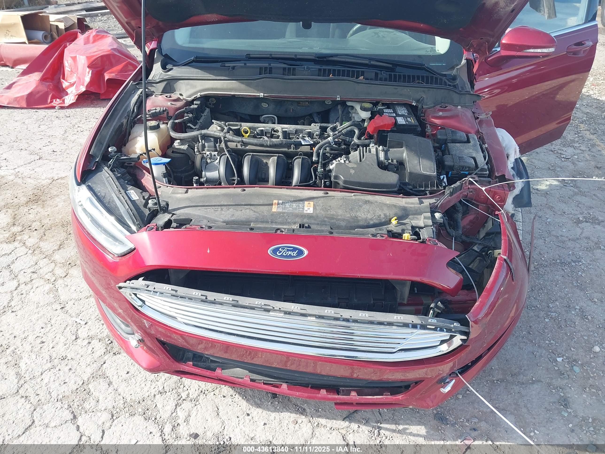 FORD FUSION image 10