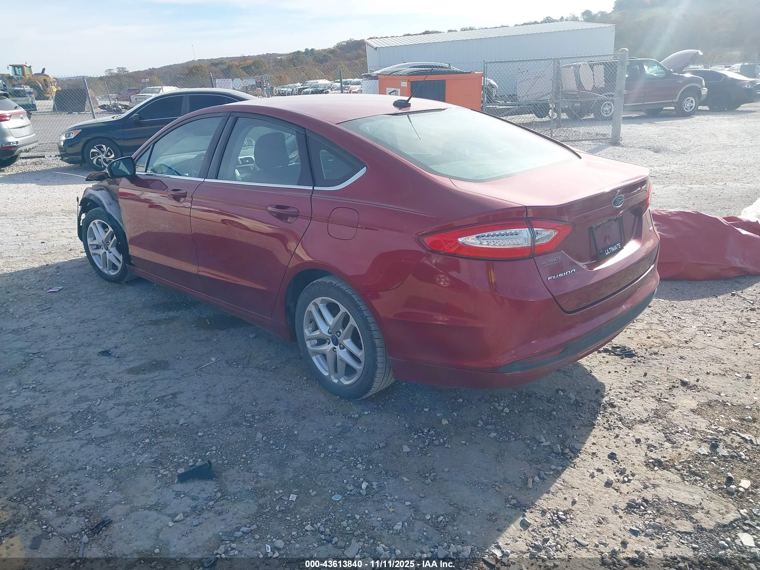 FORD FUSION image 3