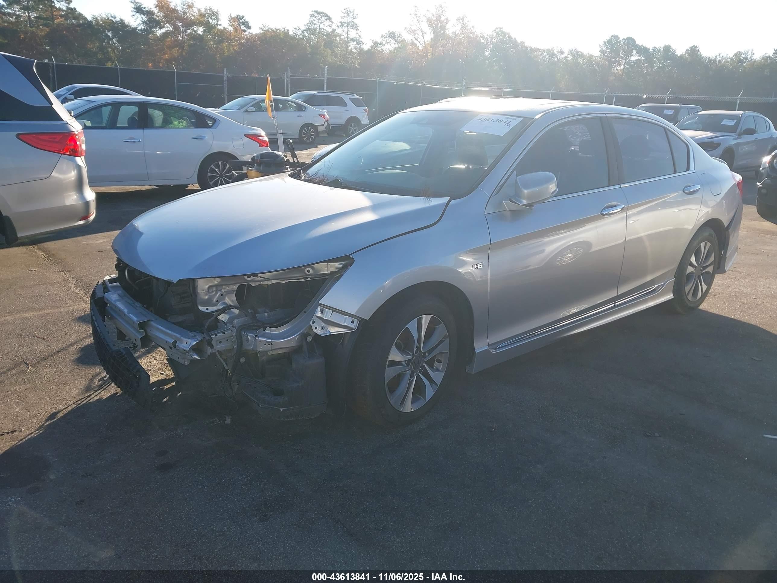 HONDA ACCORD image 2