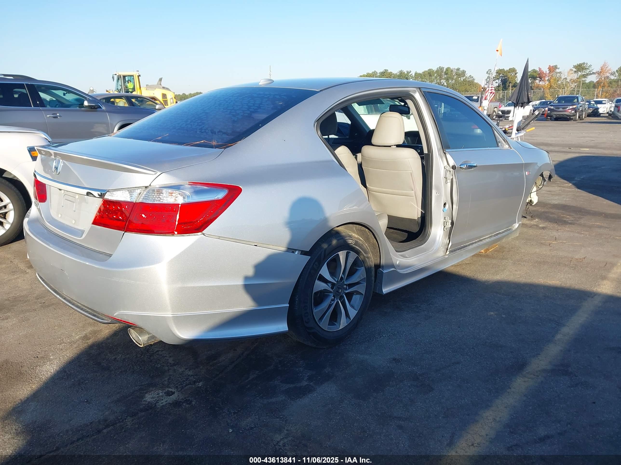 HONDA ACCORD image 4