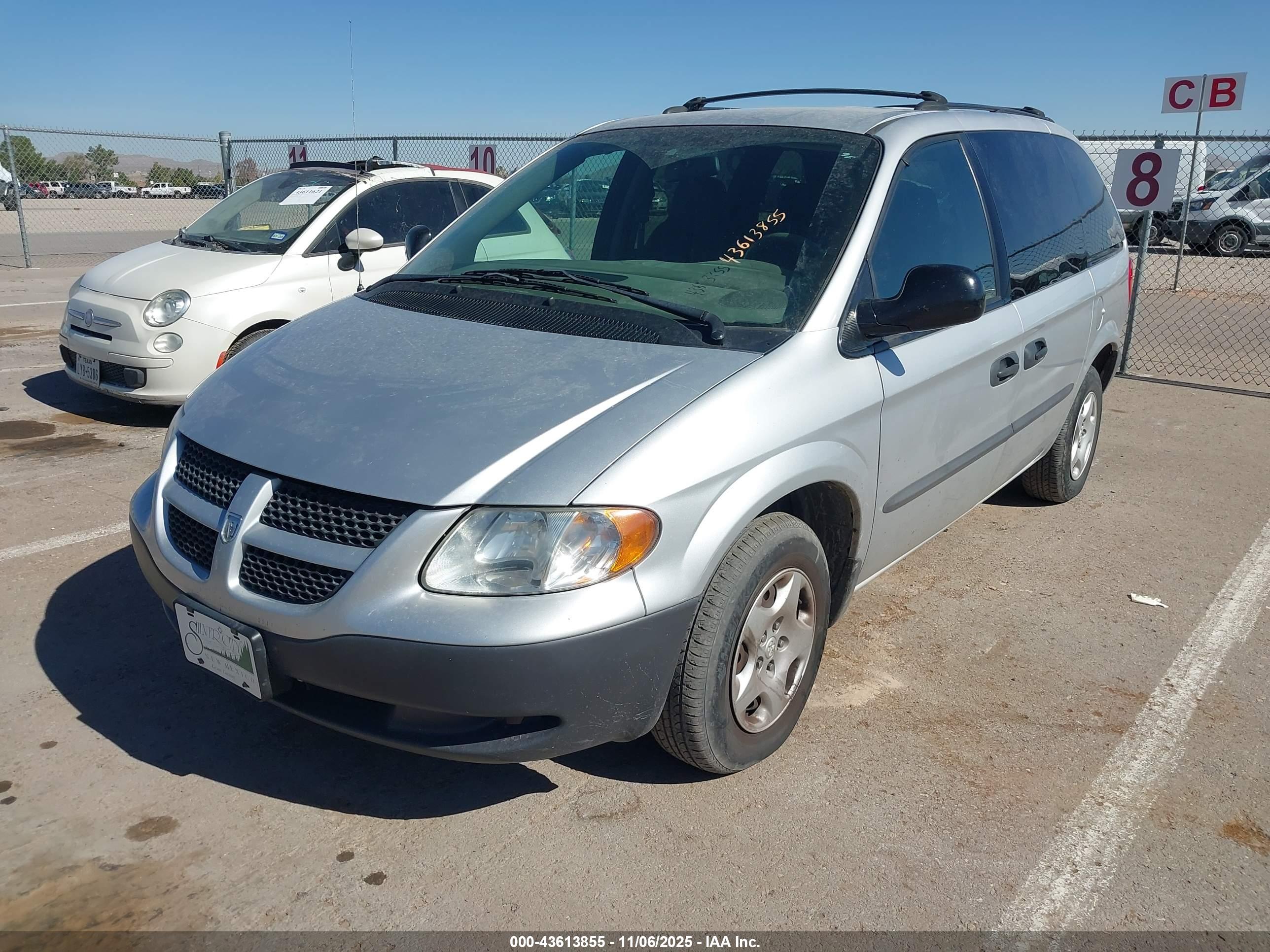 DODGE CARAVAN image 2