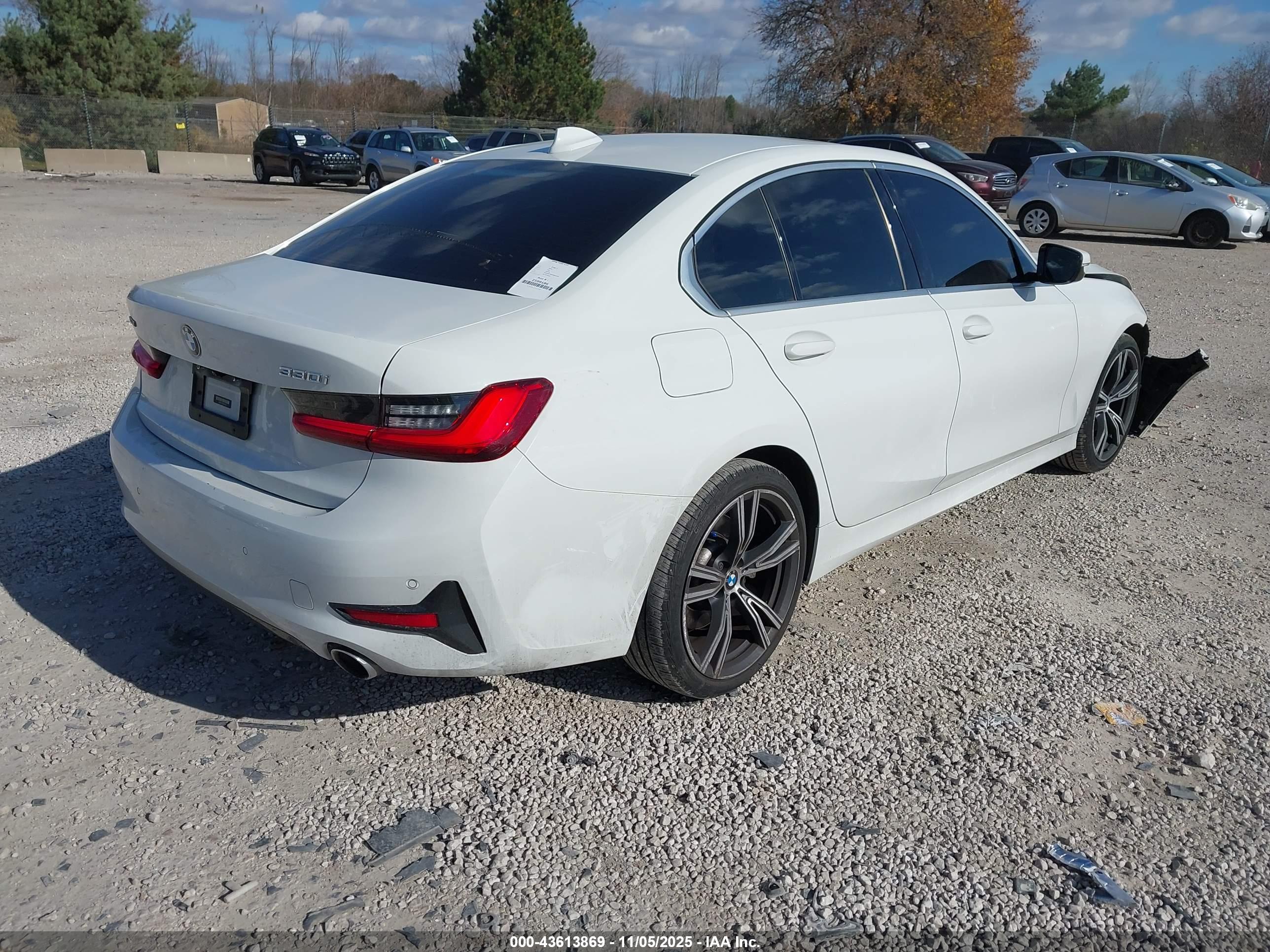 BMW 330I image 4