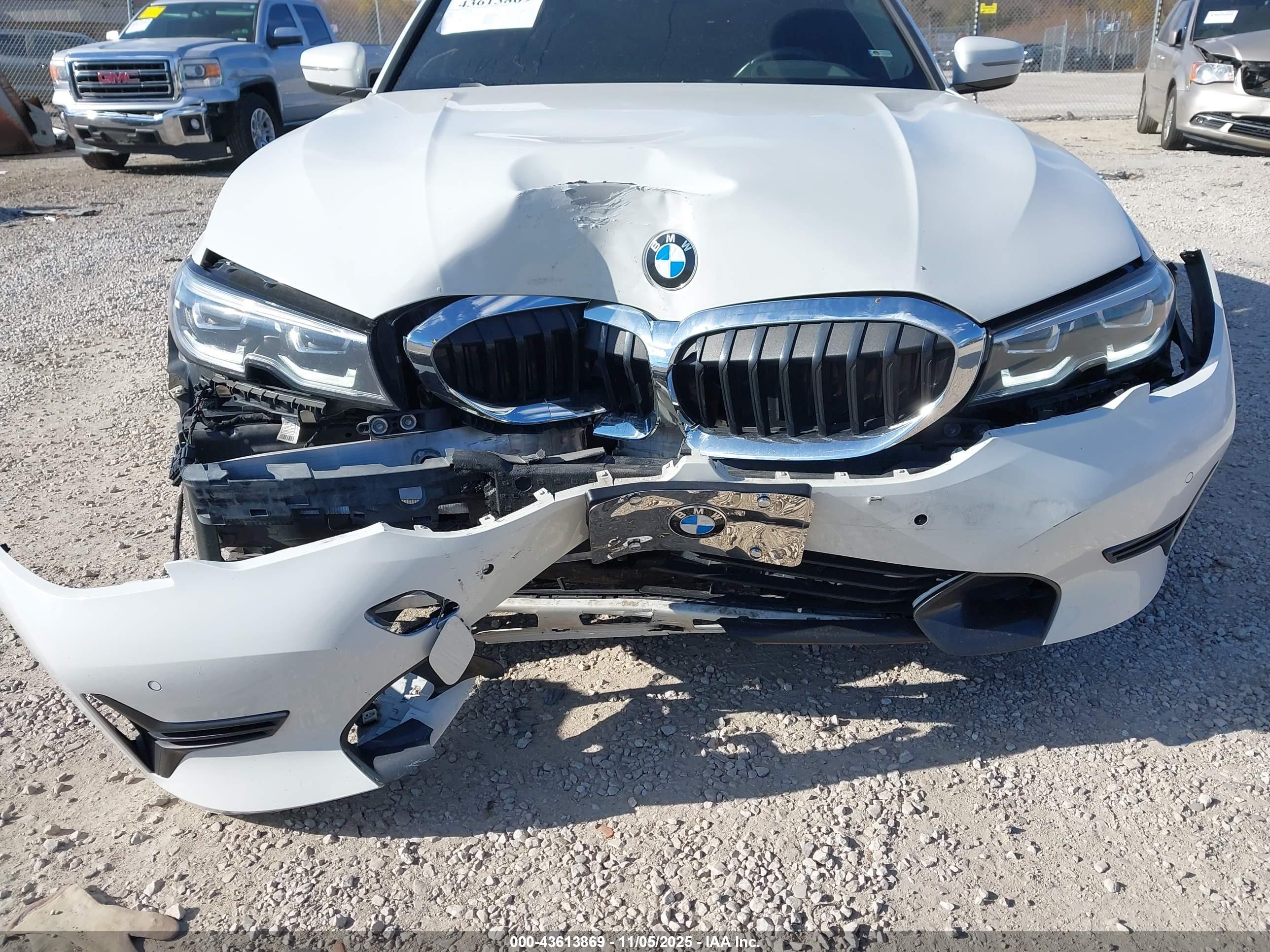 BMW 330I image 6