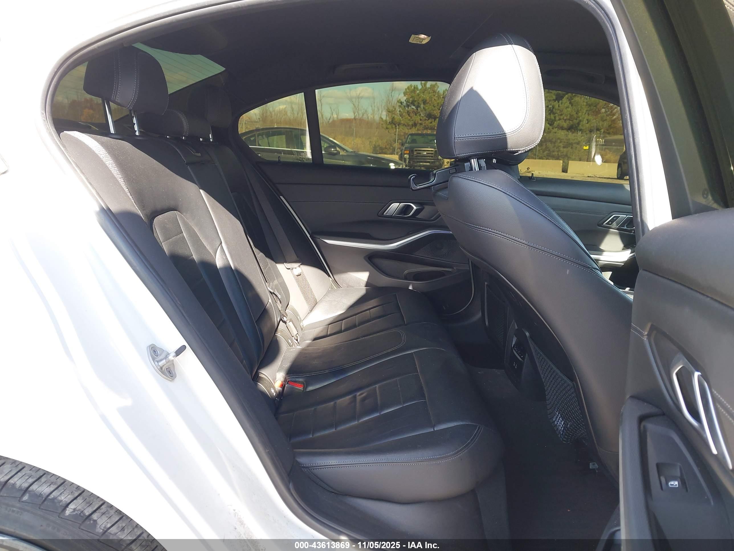 BMW 330I image 8