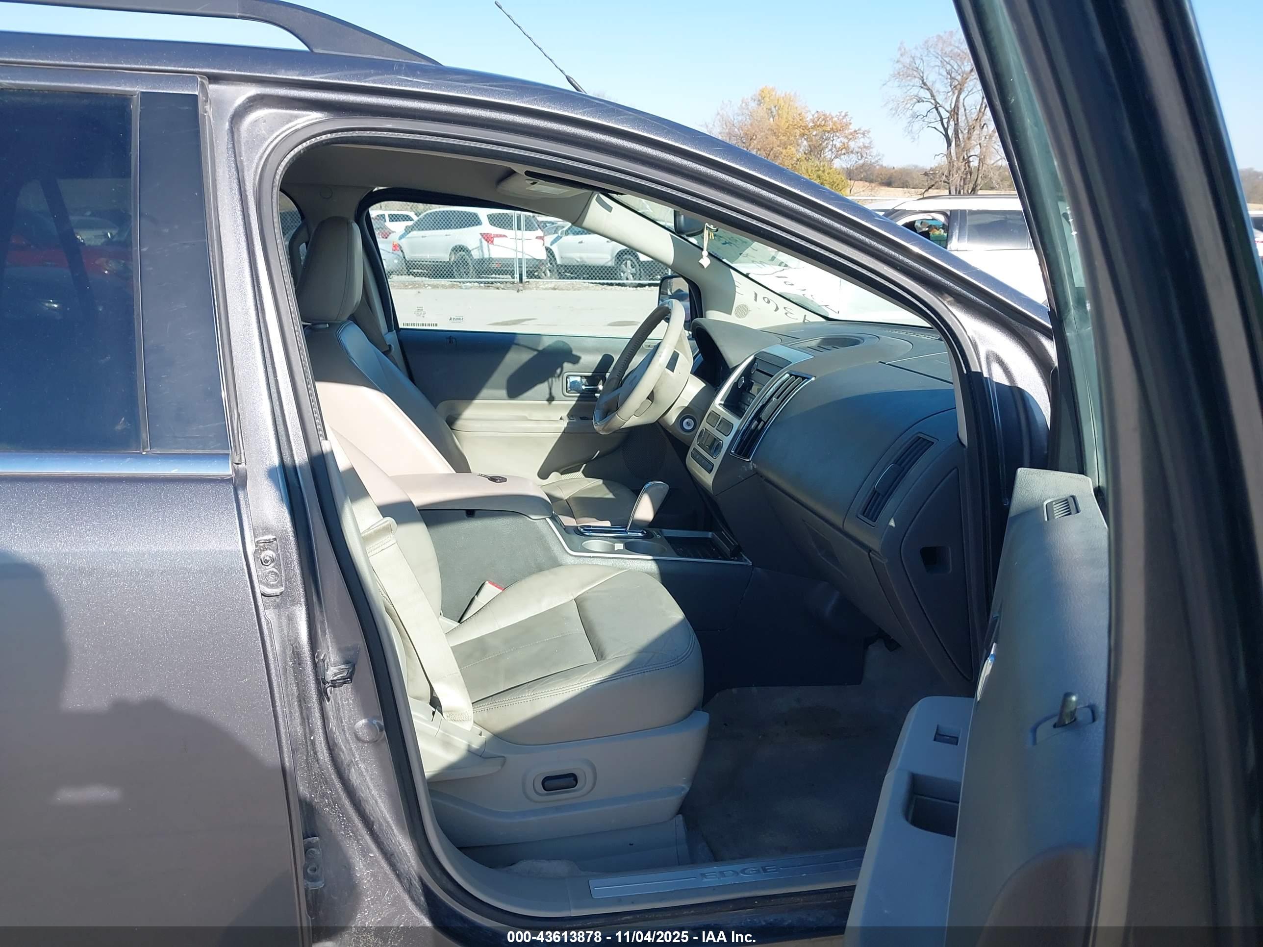 FORD EDGE image 5