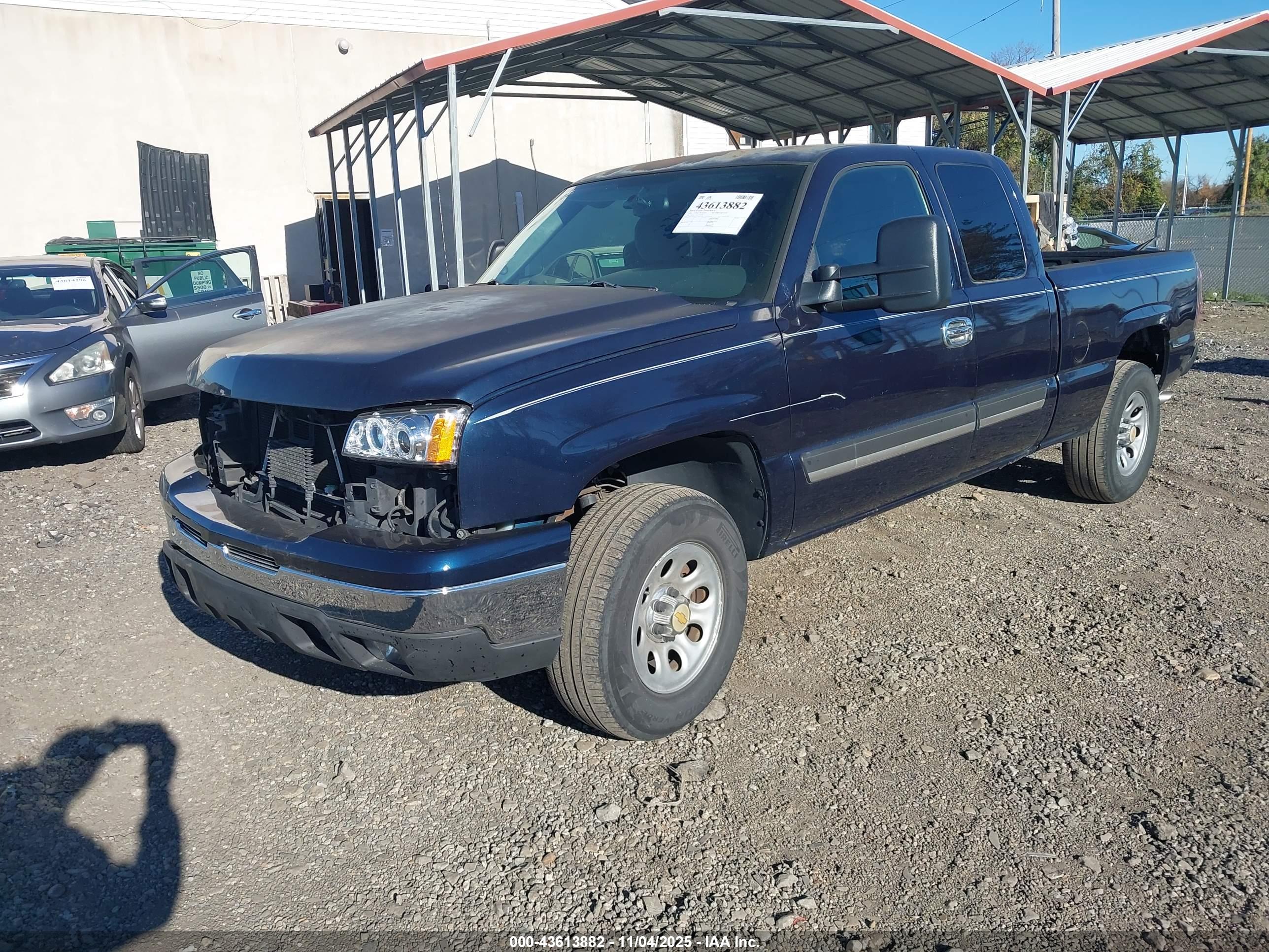 CHEVROLET SILVERADO image 2