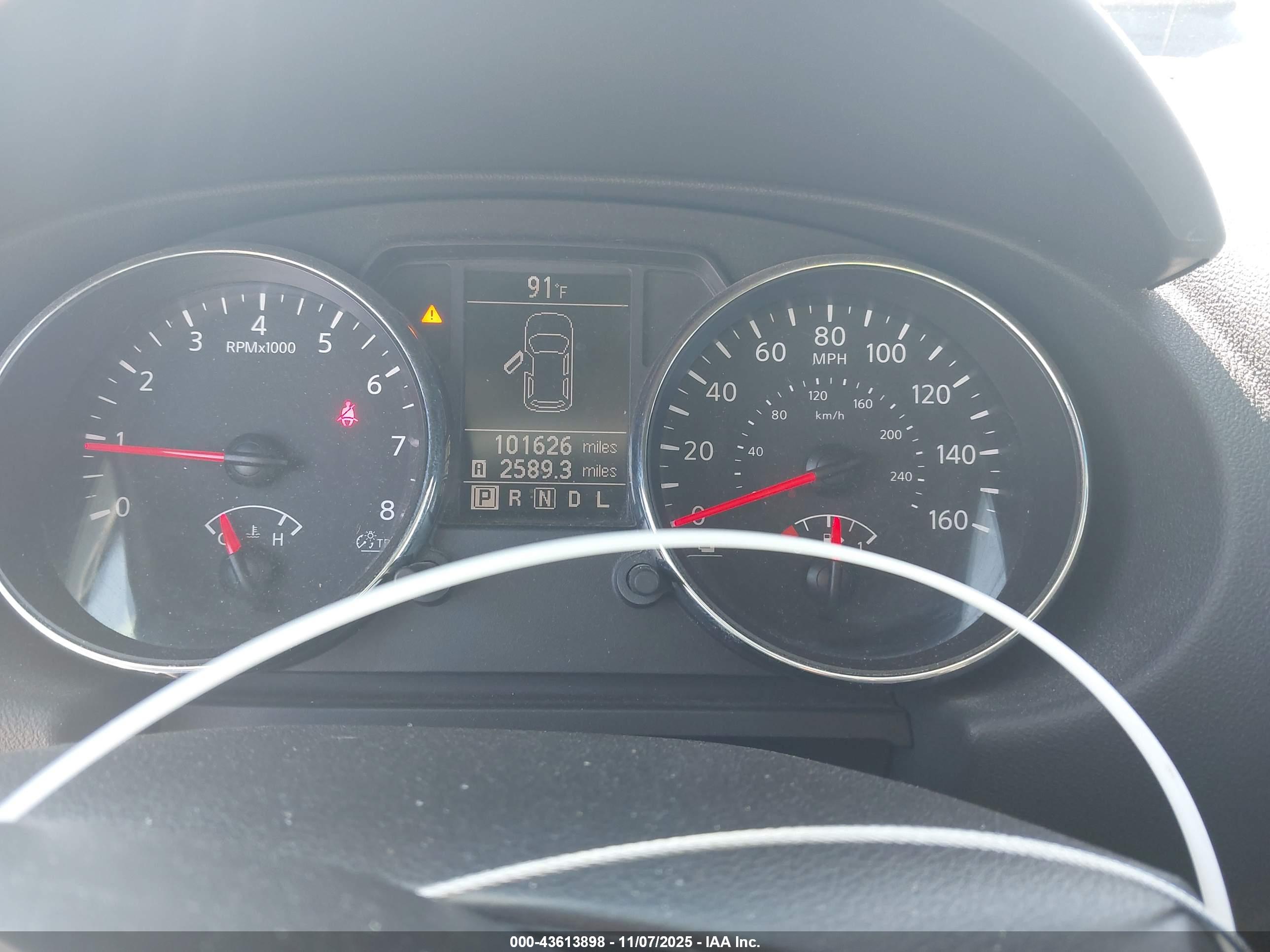 NISSAN ROGUE image 7
