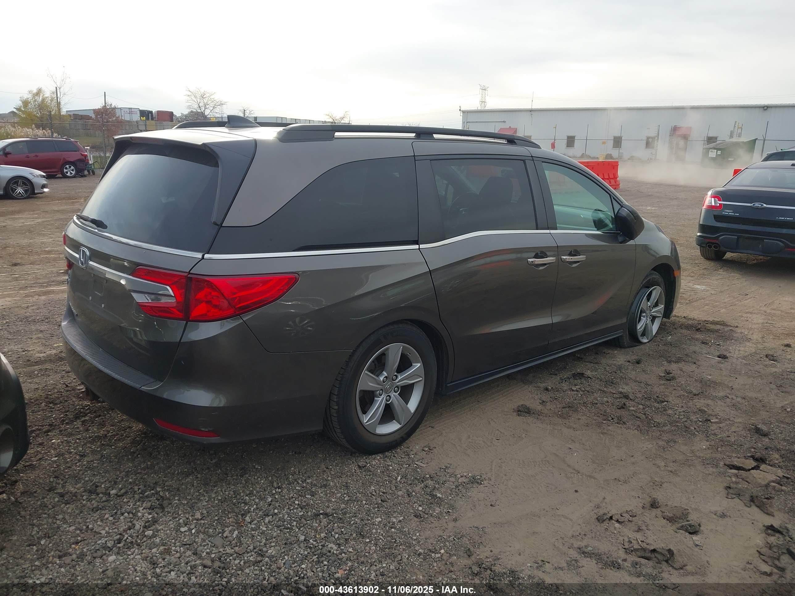 HONDA ODYSSEY image 4