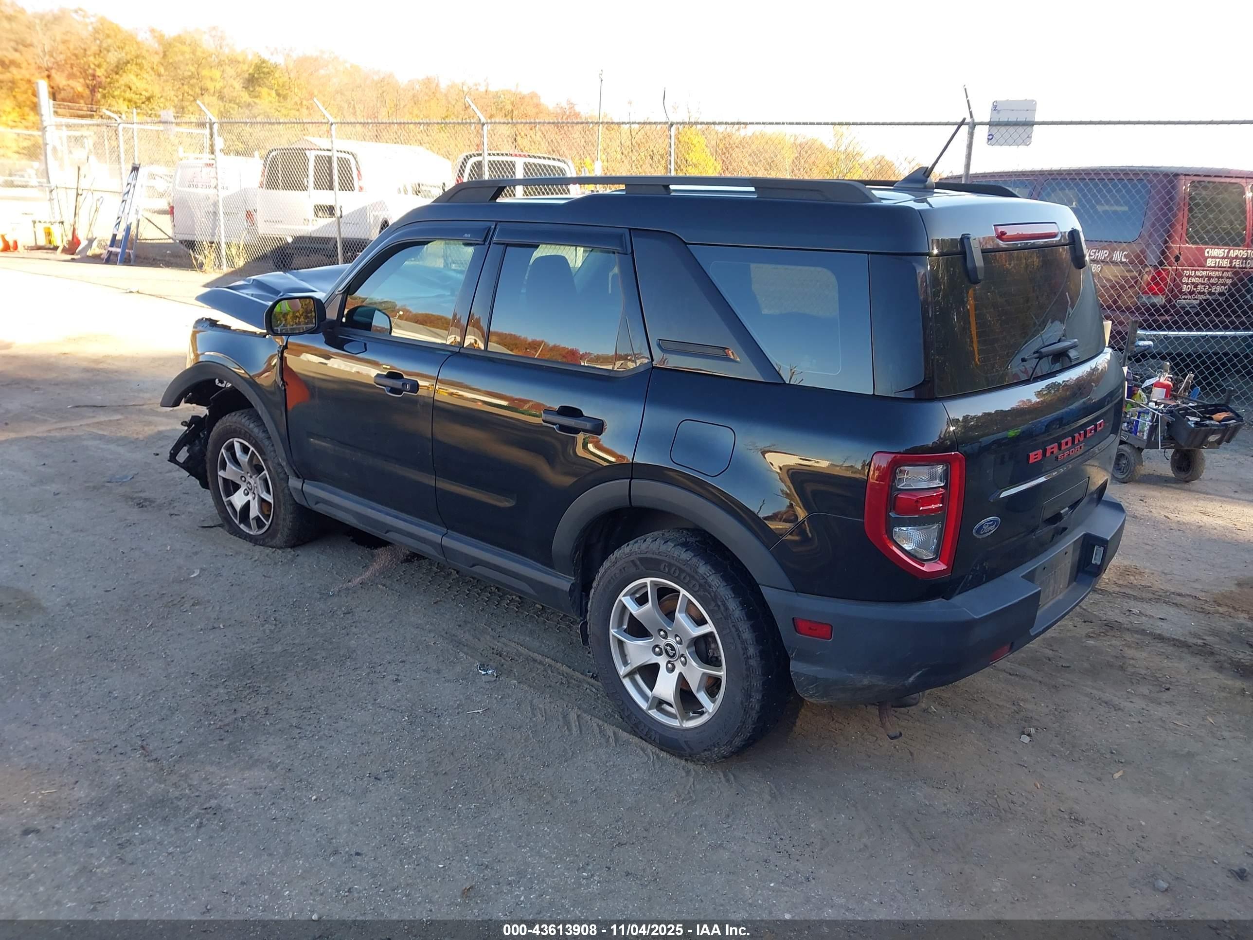 FORD BRONCO image 3