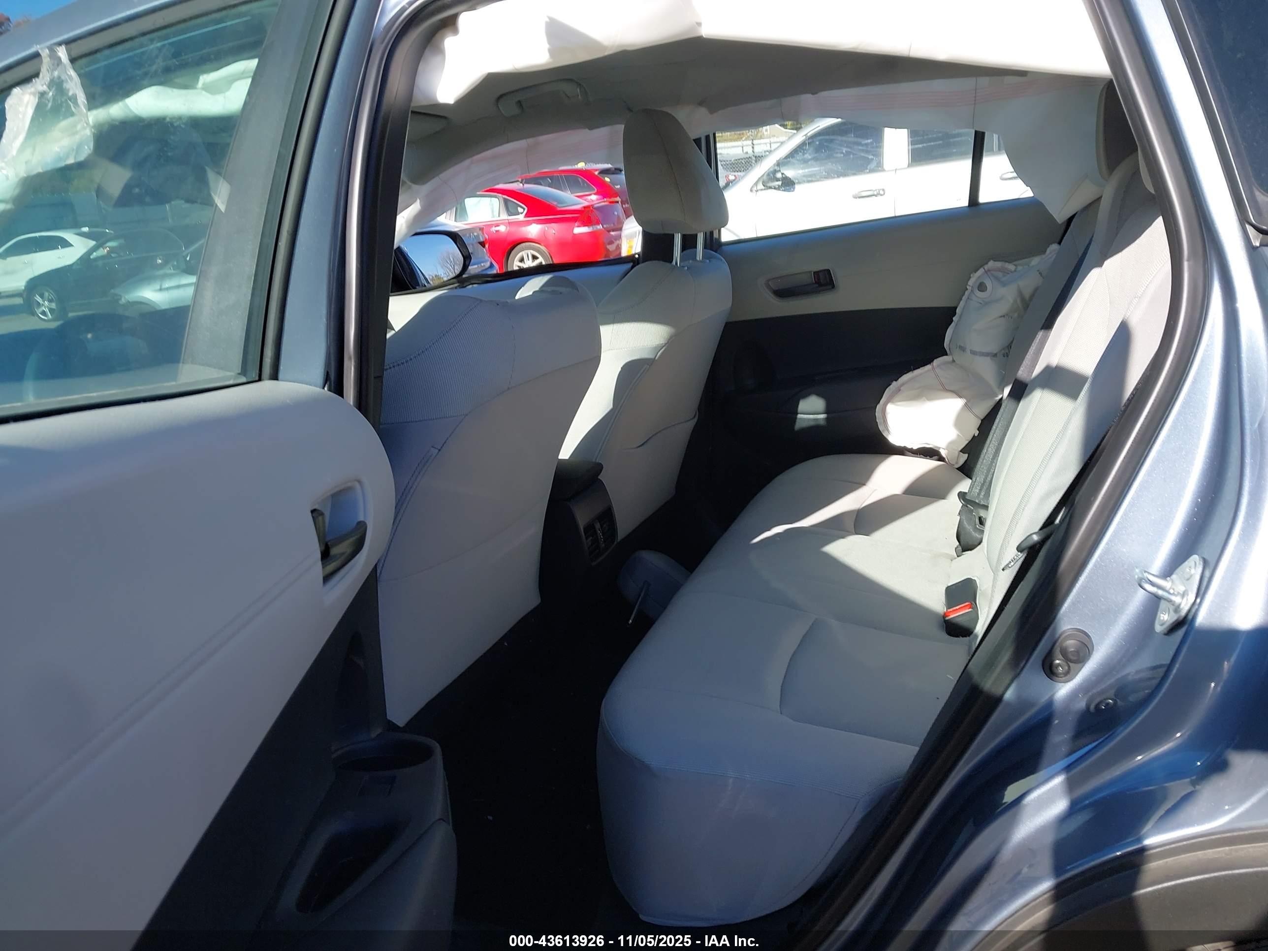 TOYOTA COROLLA image 8