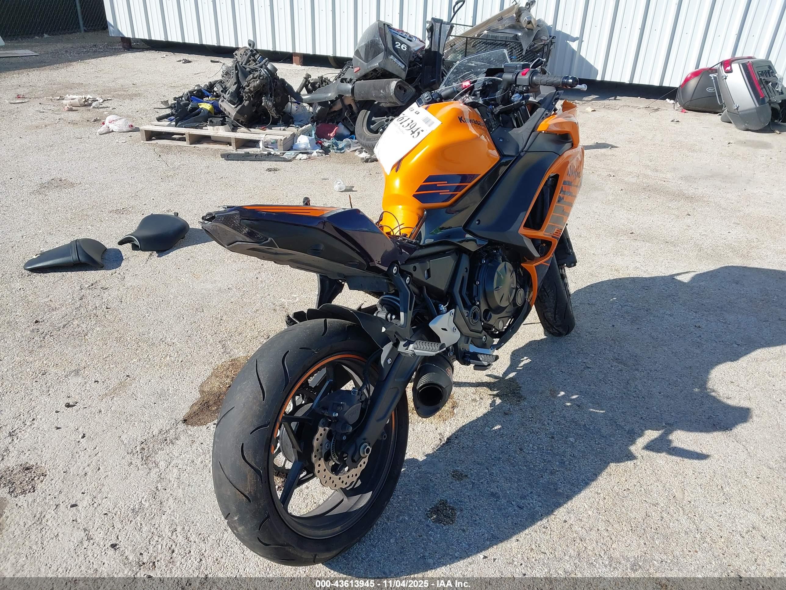 KAWASAKI EX650 image 4