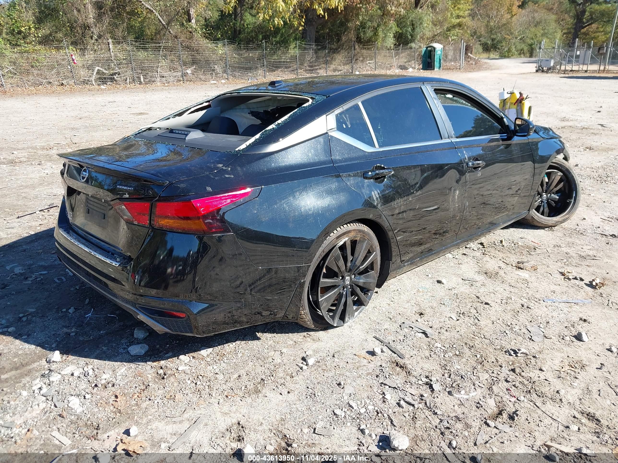 NISSAN ALTIMA image 4