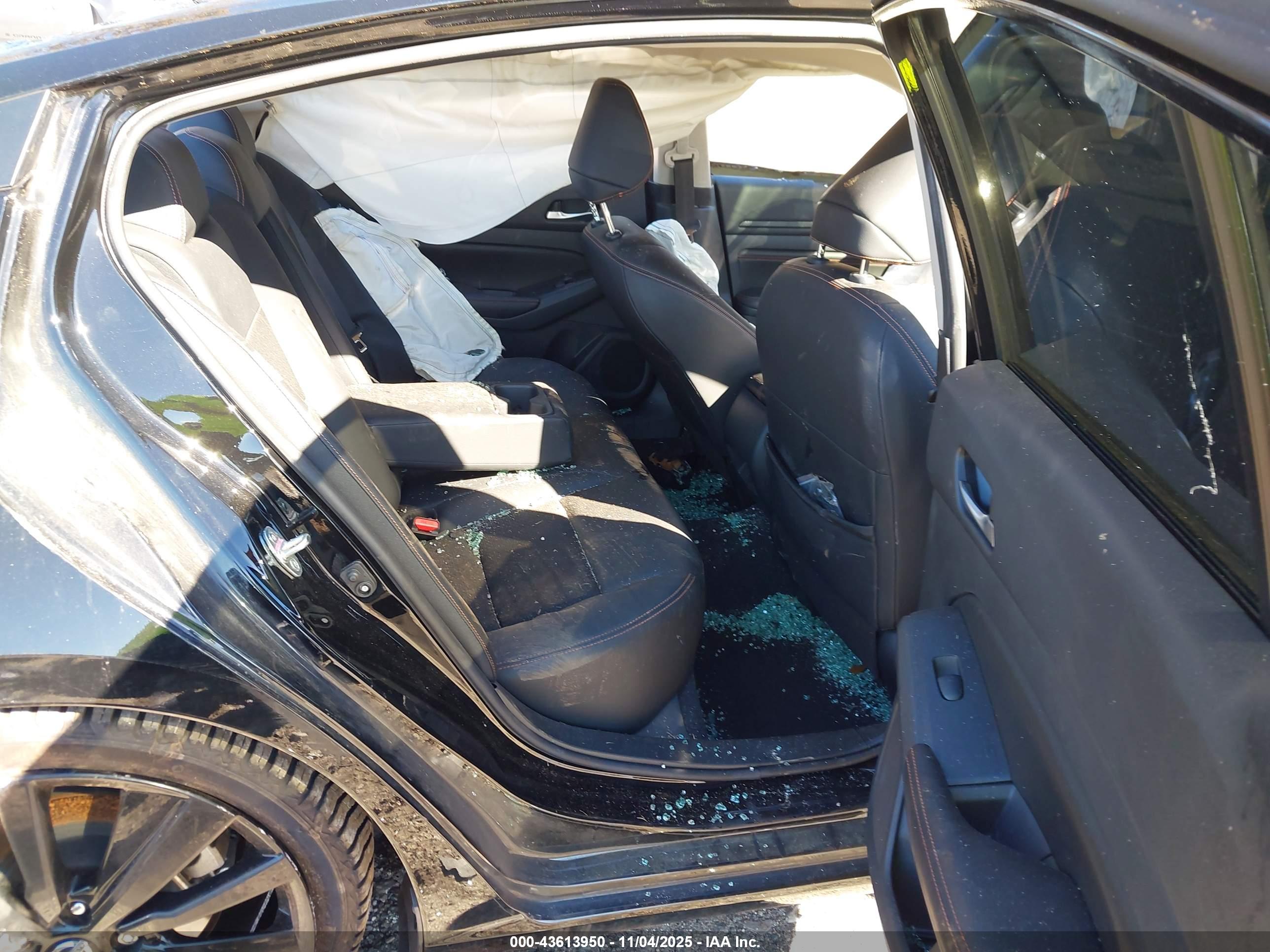NISSAN ALTIMA image 8
