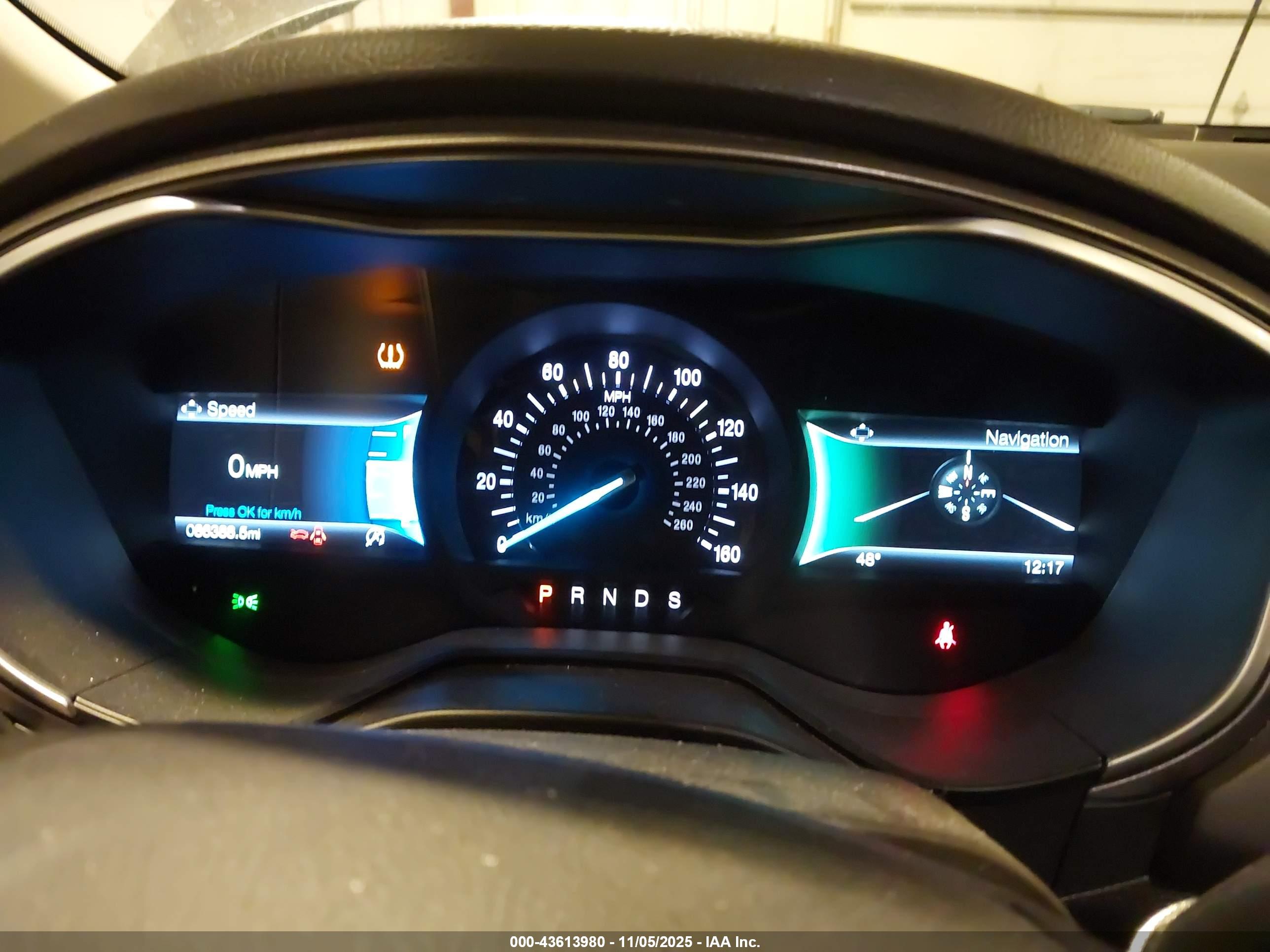 FORD FUSION image 7