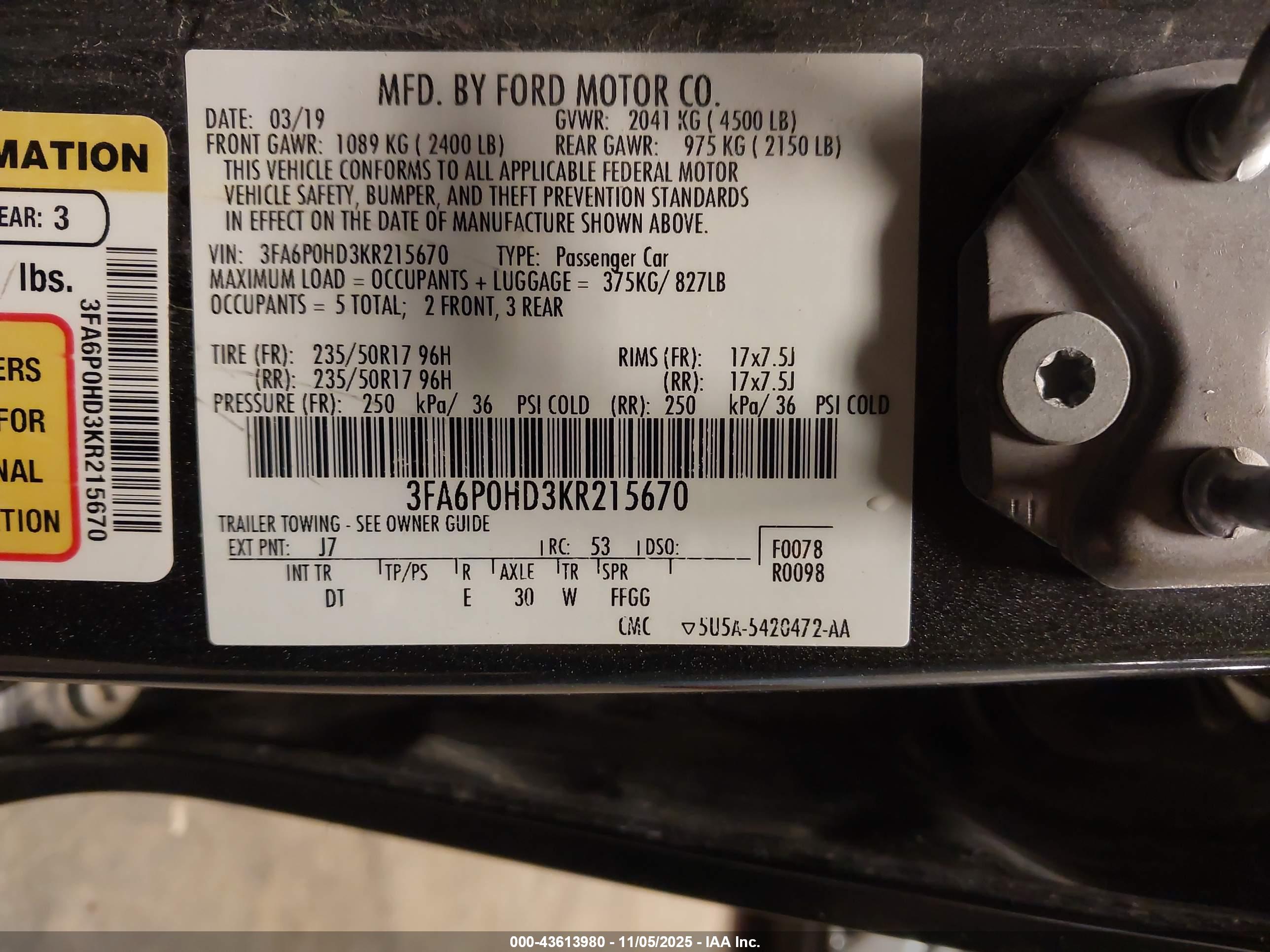 FORD FUSION image 9