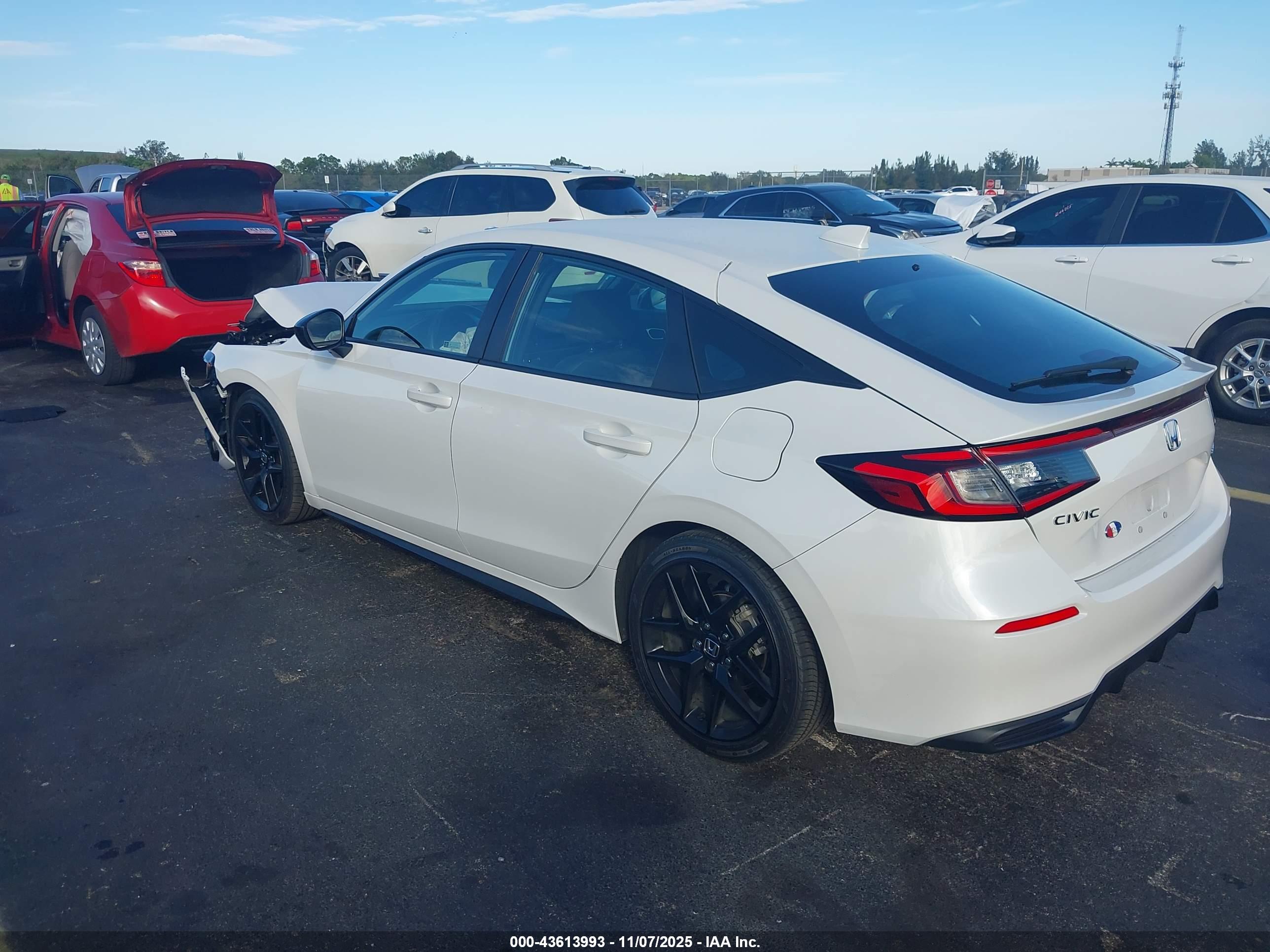 HONDA CIVIC image 3