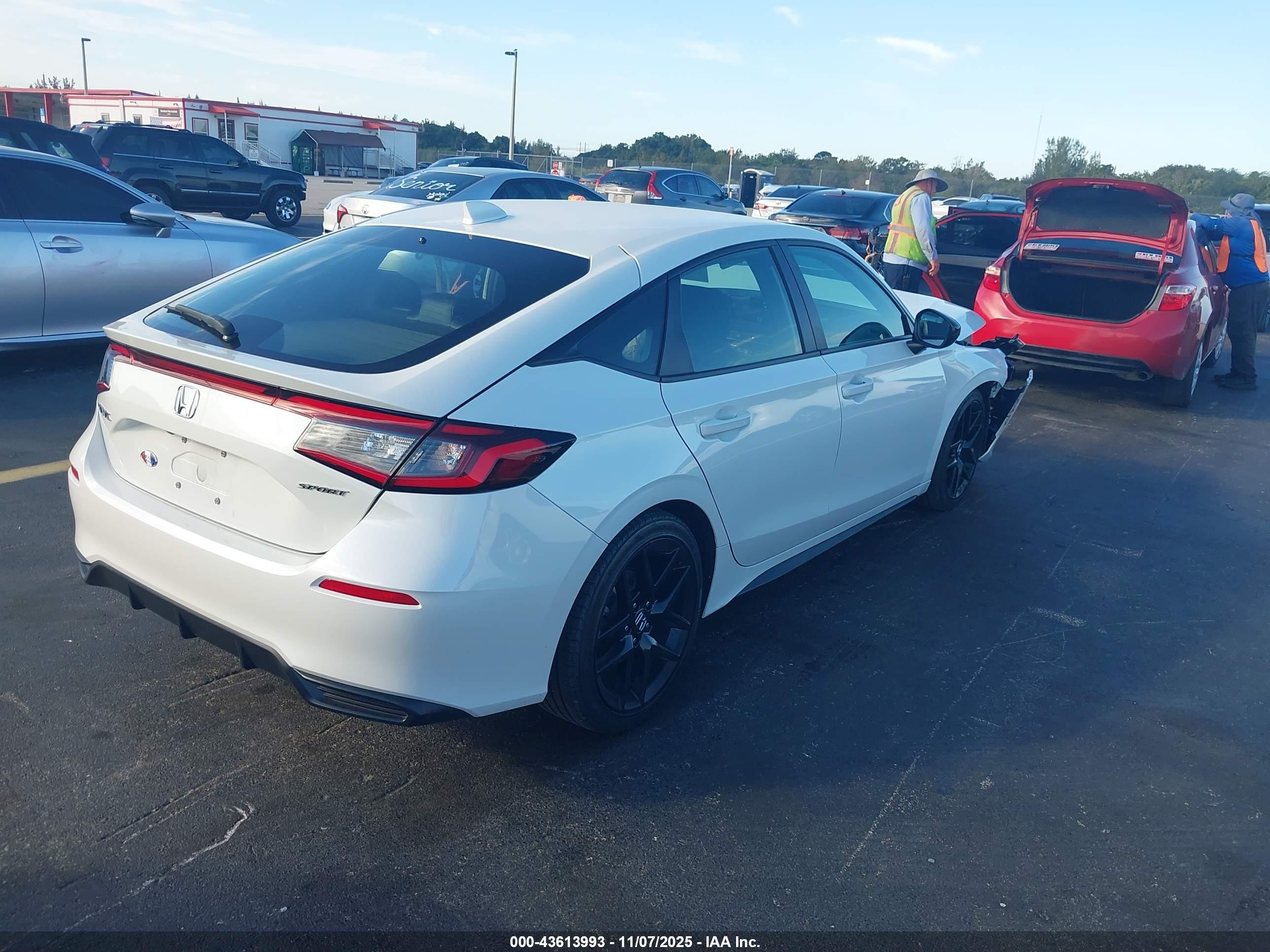 HONDA CIVIC image 4