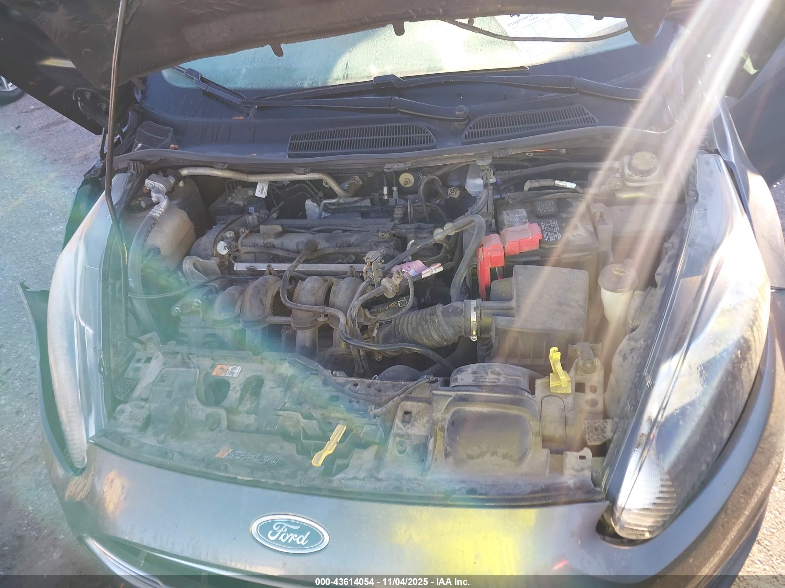 FORD FIESTA image 10