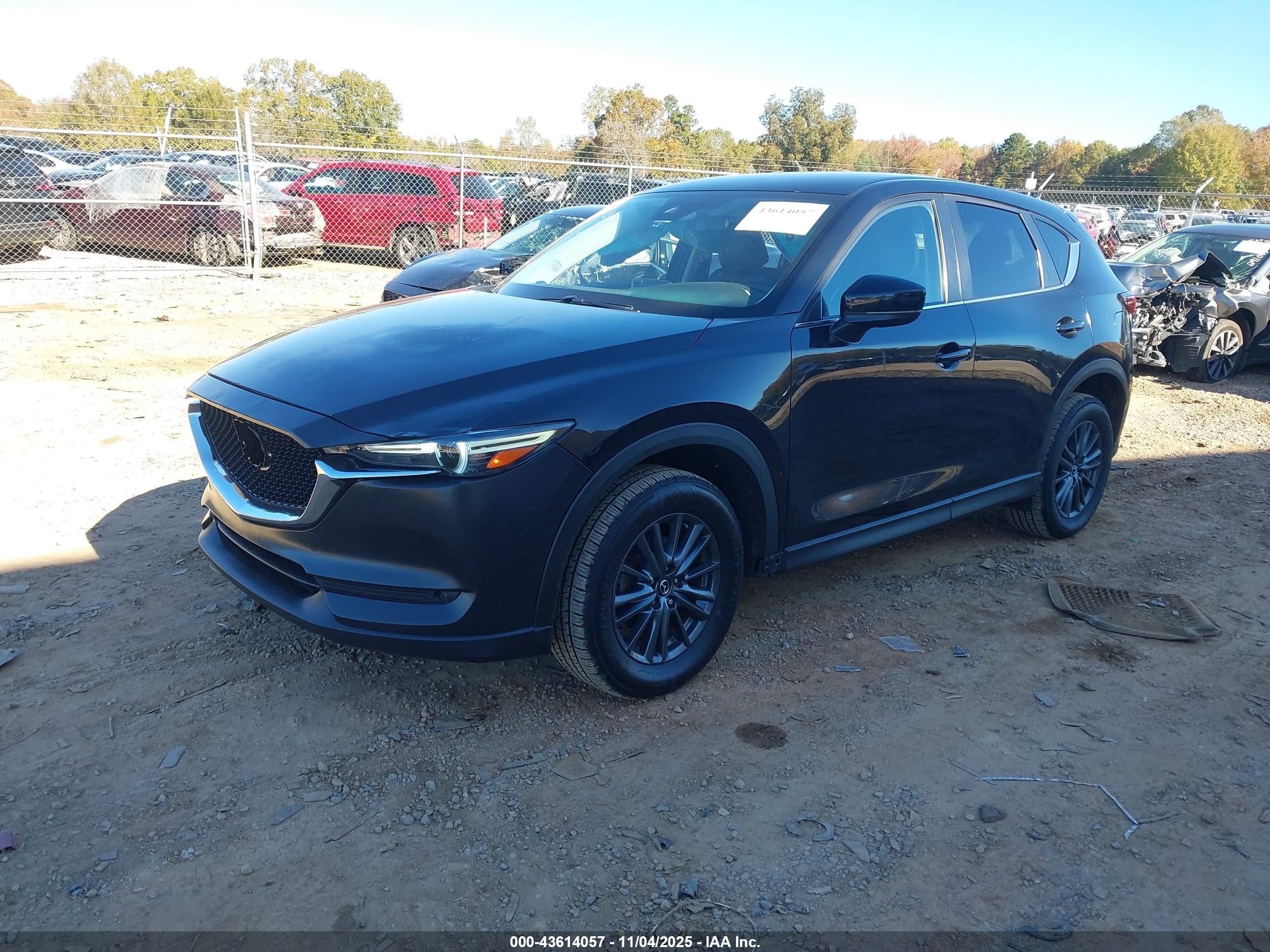 MAZDA CX-5 image 2