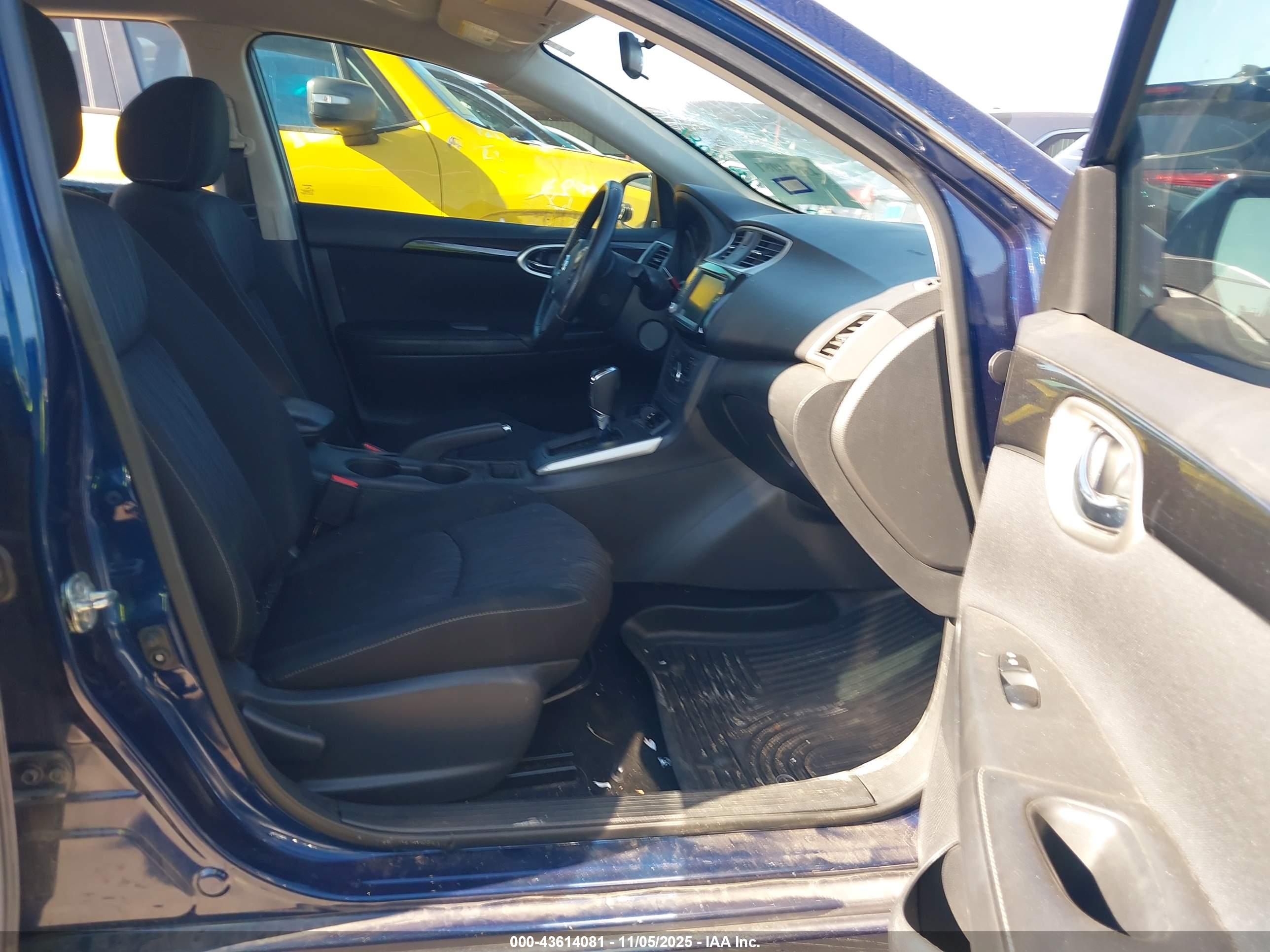 NISSAN SENTRA image 5