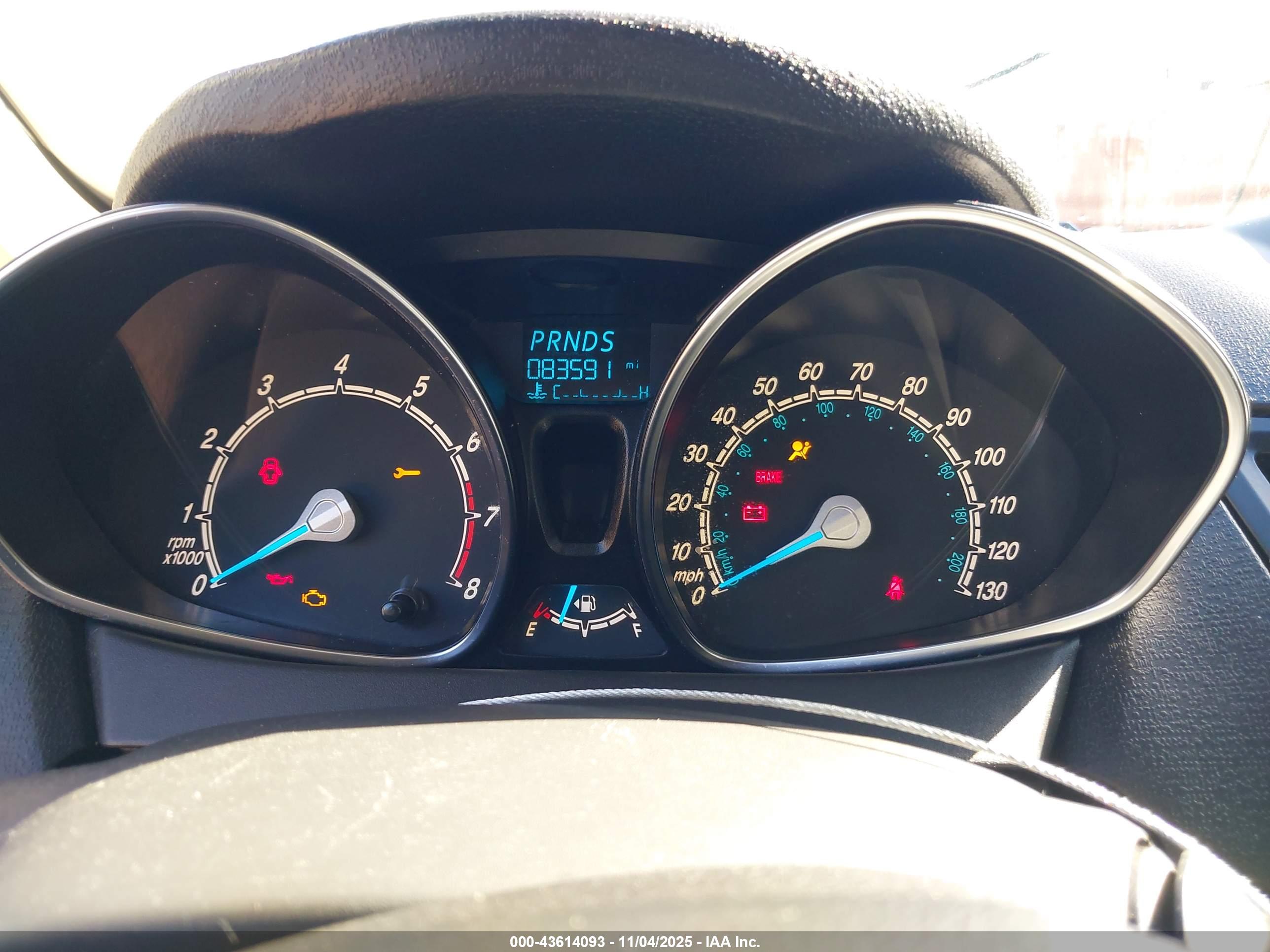 FORD FIESTA image 7