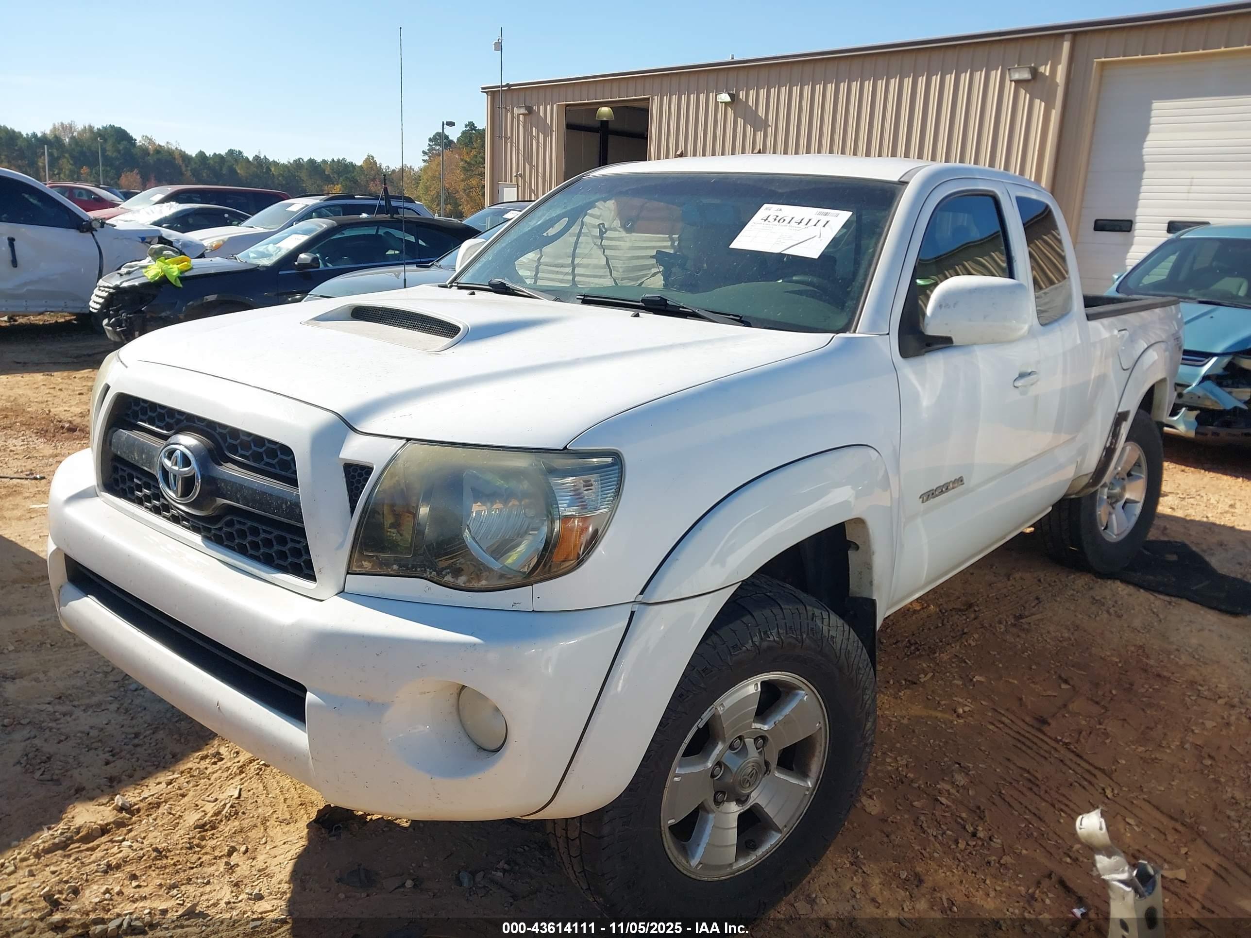 TOYOTA TACOMA image 2