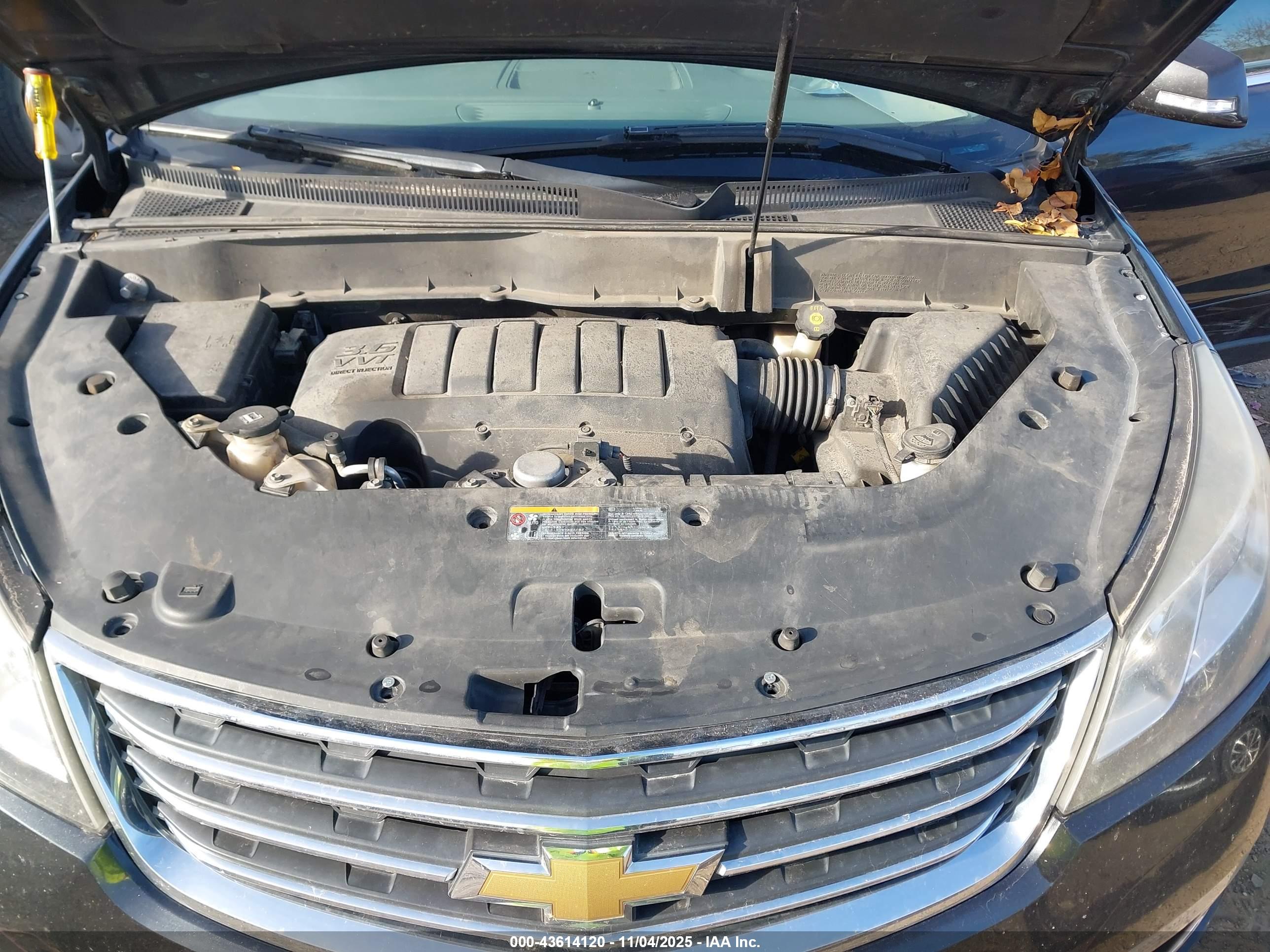 CHEVROLET TRAVERSE image 10