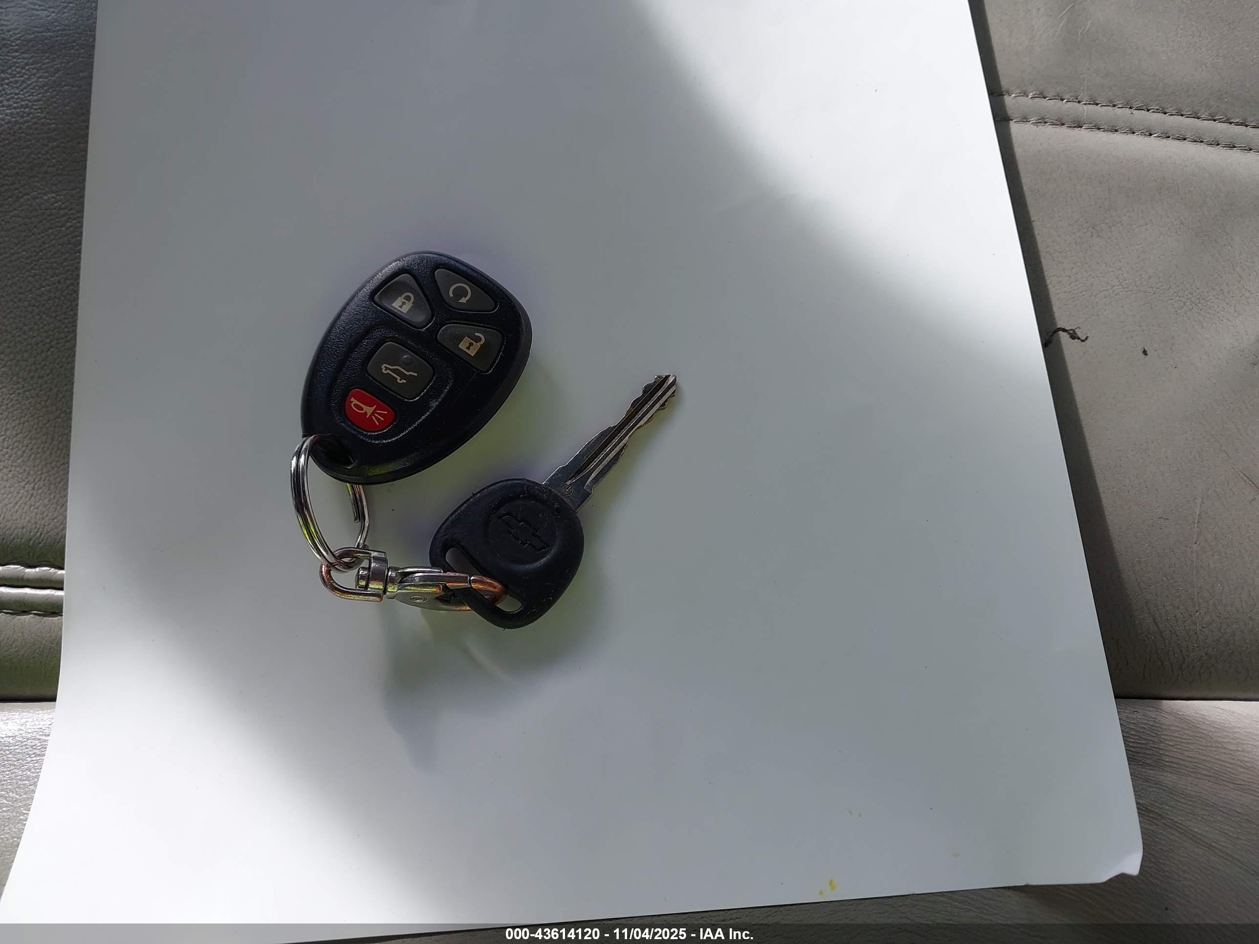 CHEVROLET TRAVERSE image 11