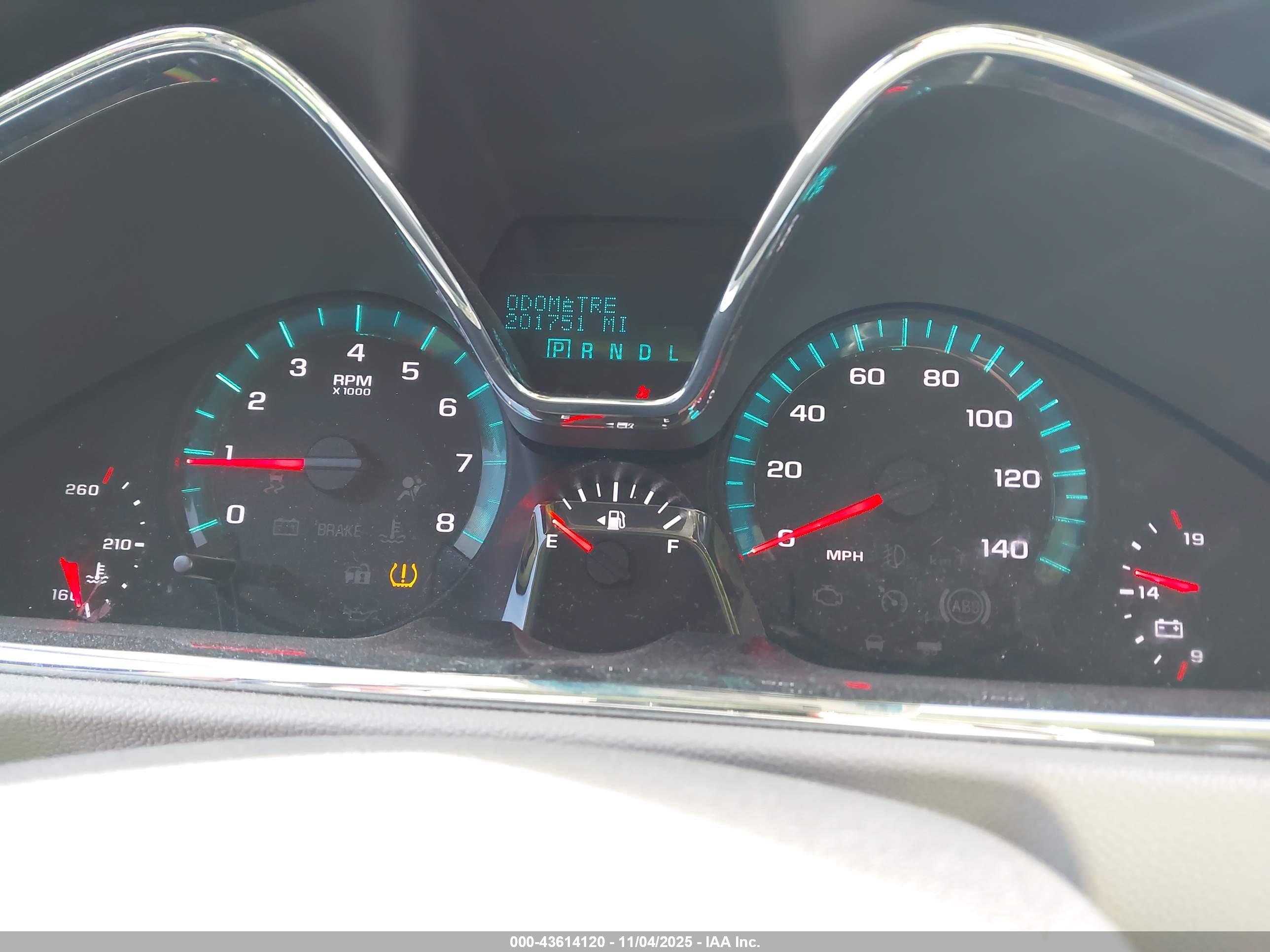 CHEVROLET TRAVERSE image 7