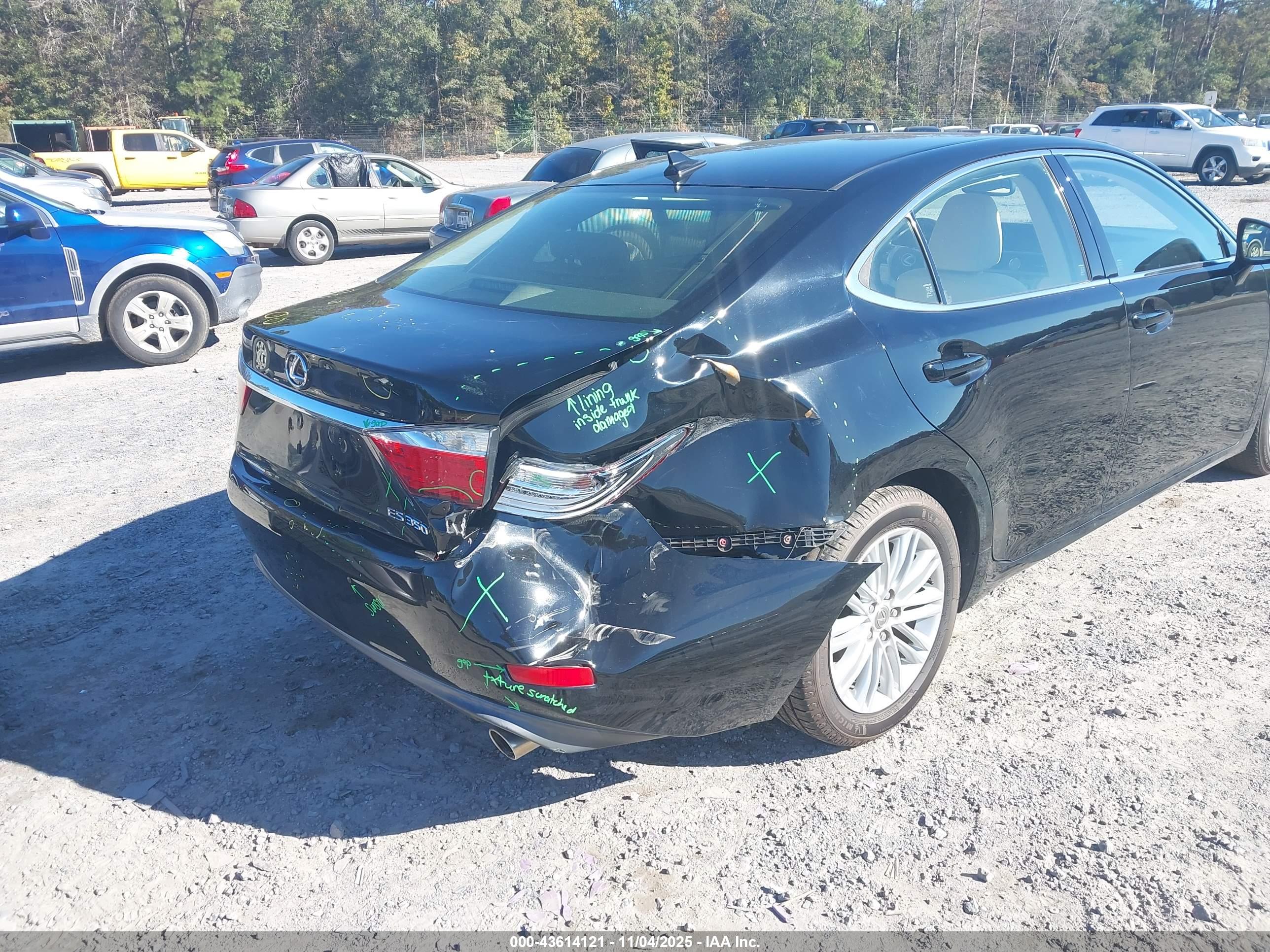 LEXUS ES image 6