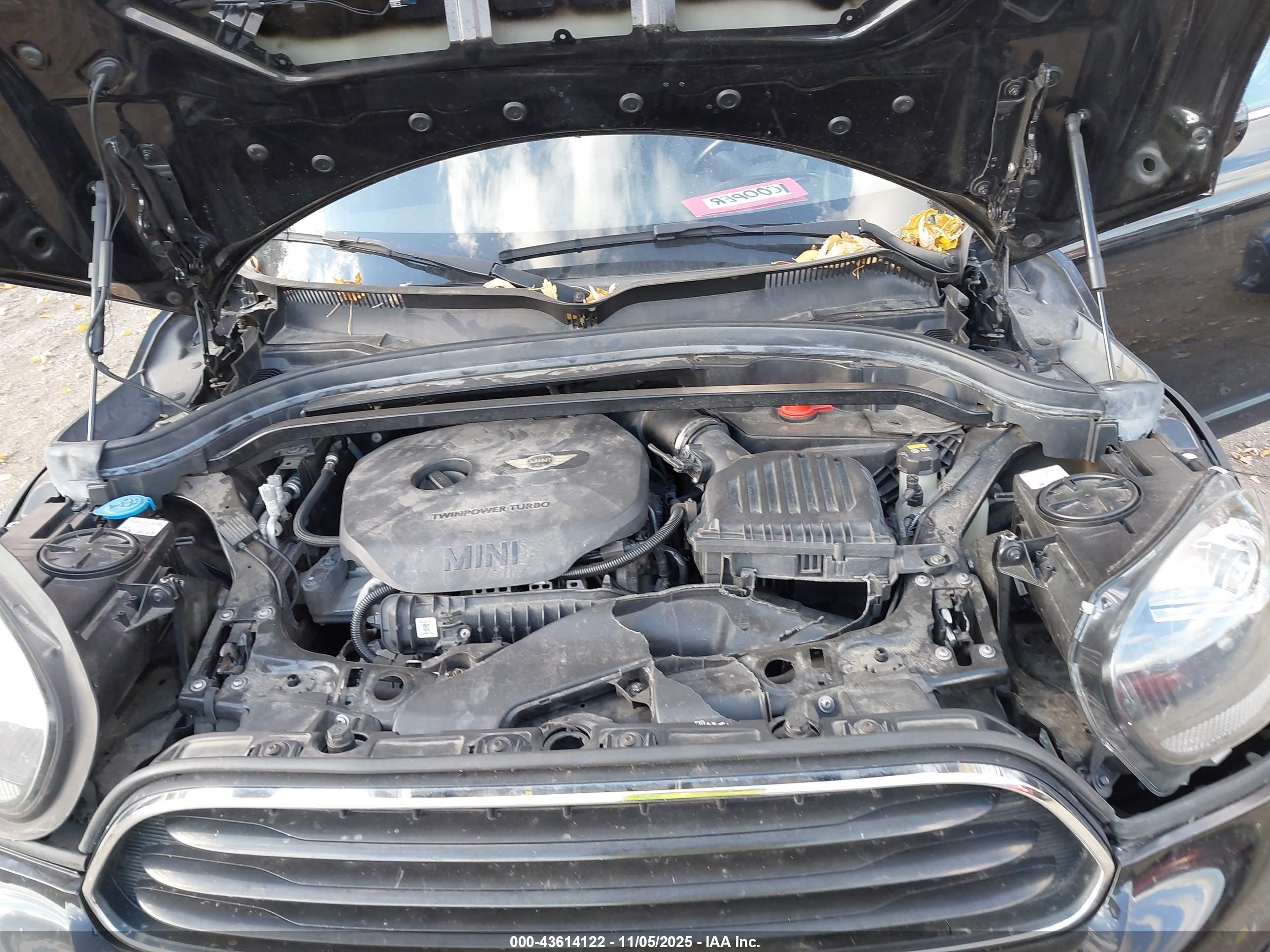 MINI COUNTRYMAN image 10