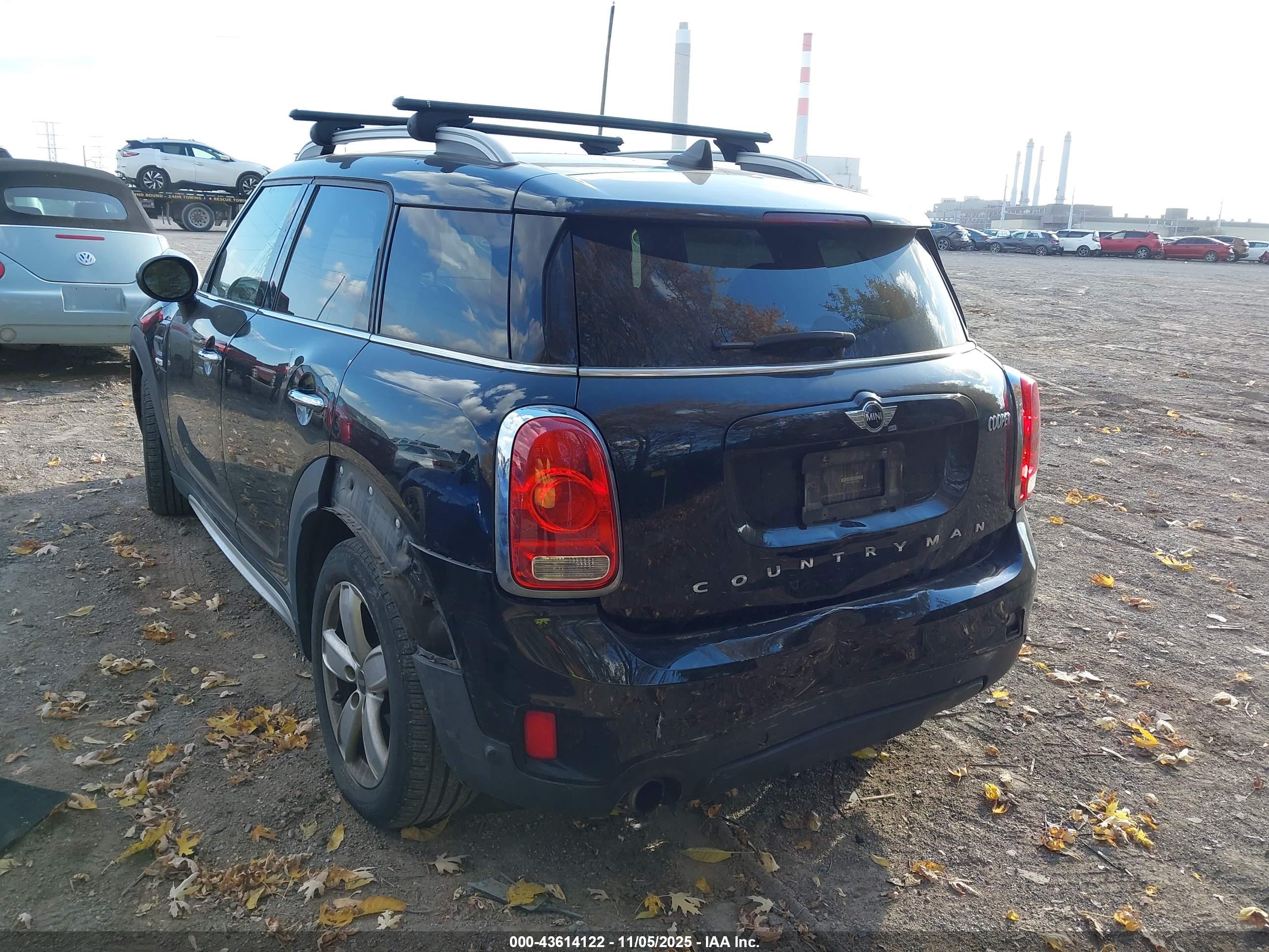 MINI COUNTRYMAN image 3