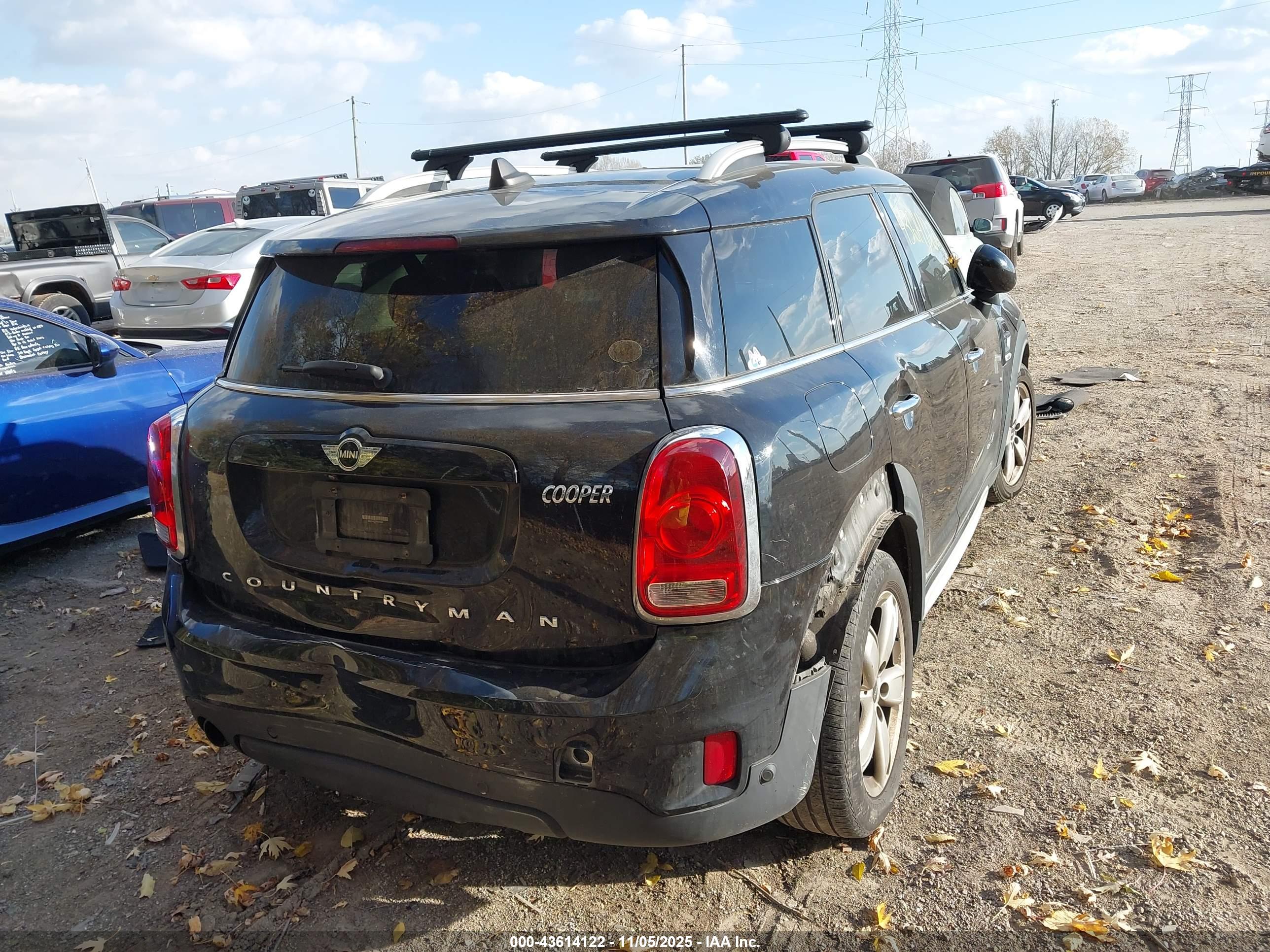 MINI COUNTRYMAN image 4