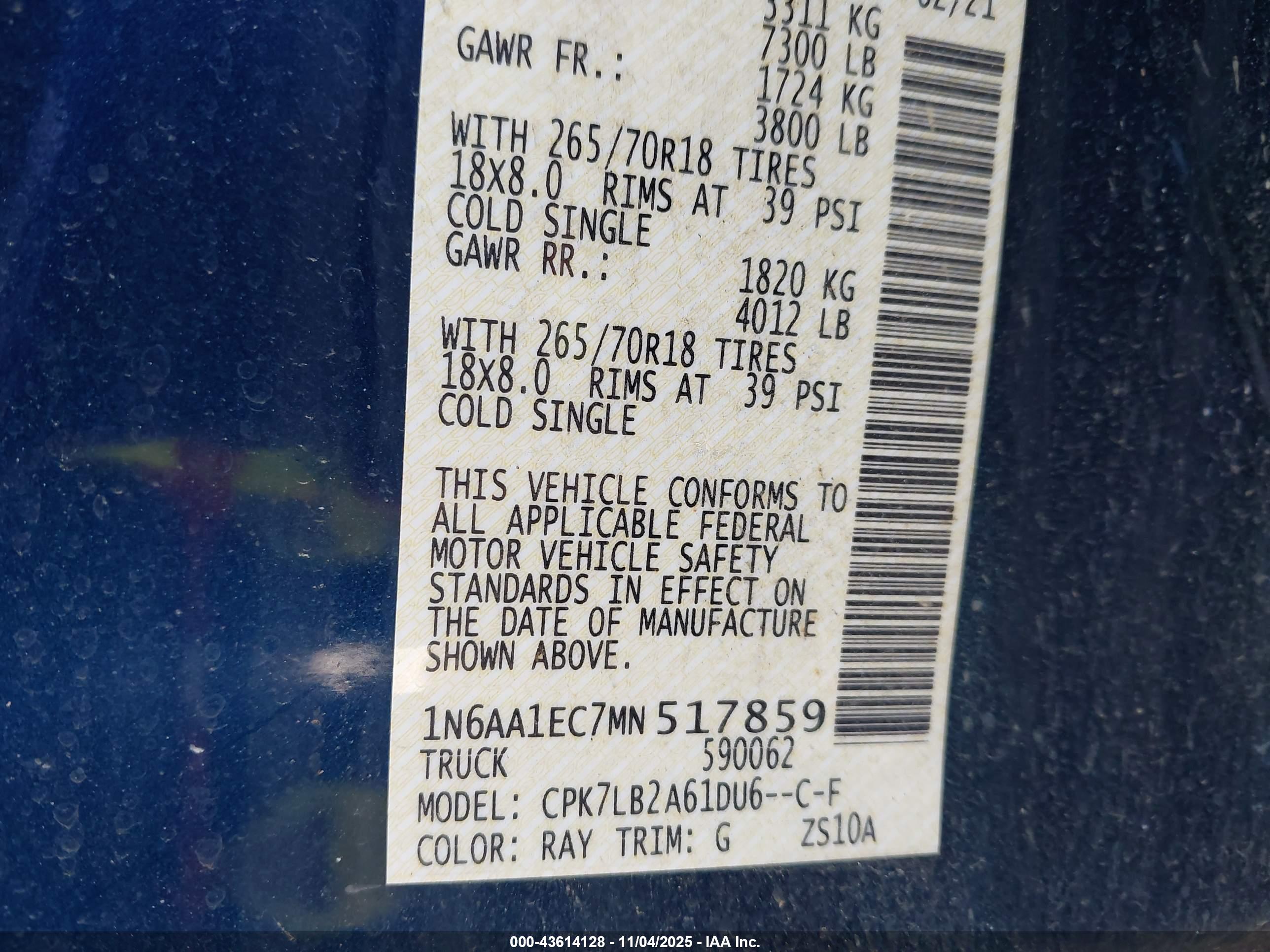 NISSAN TITAN image 9