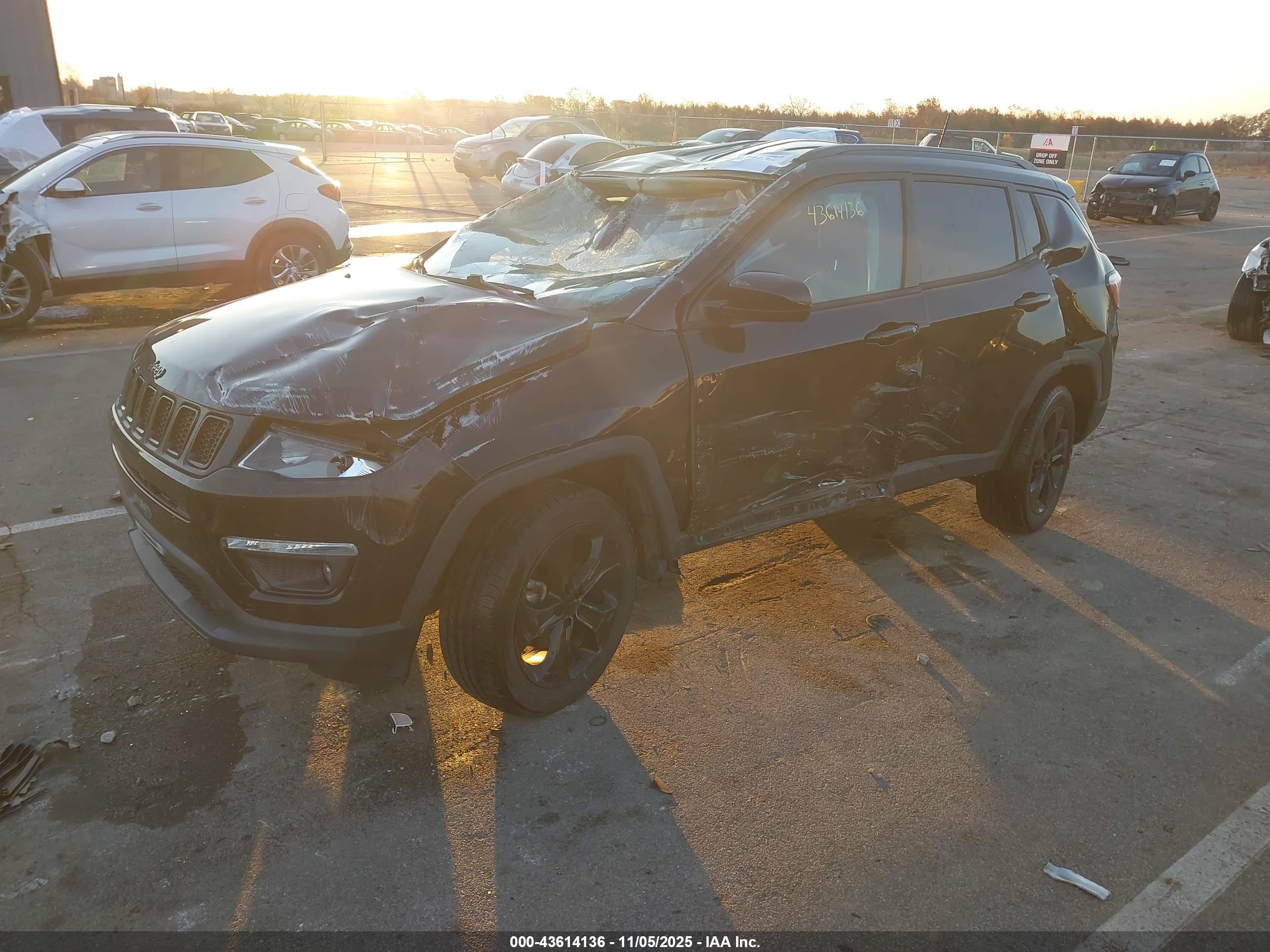 JEEP COMPASS image 2