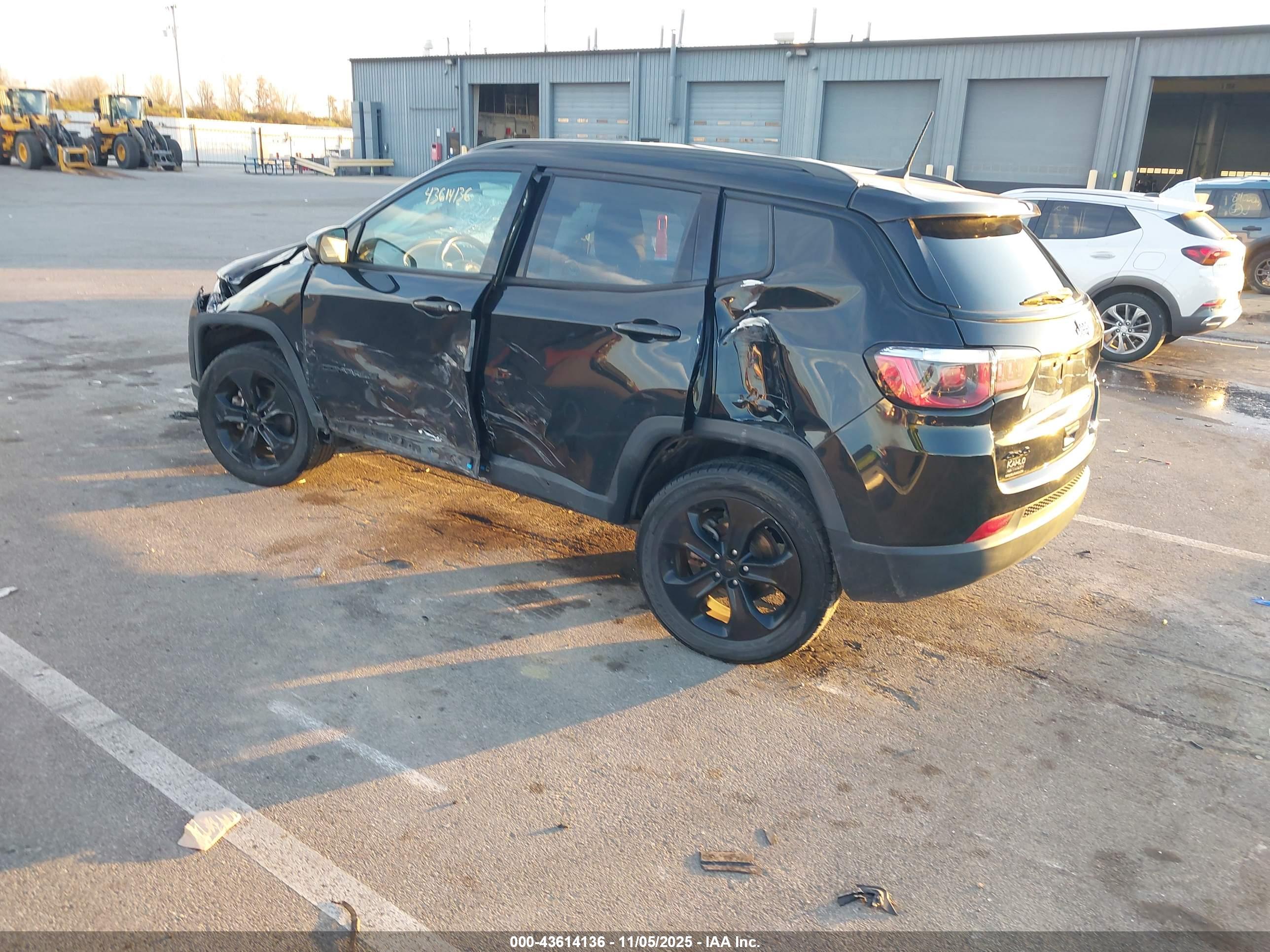JEEP COMPASS image 3