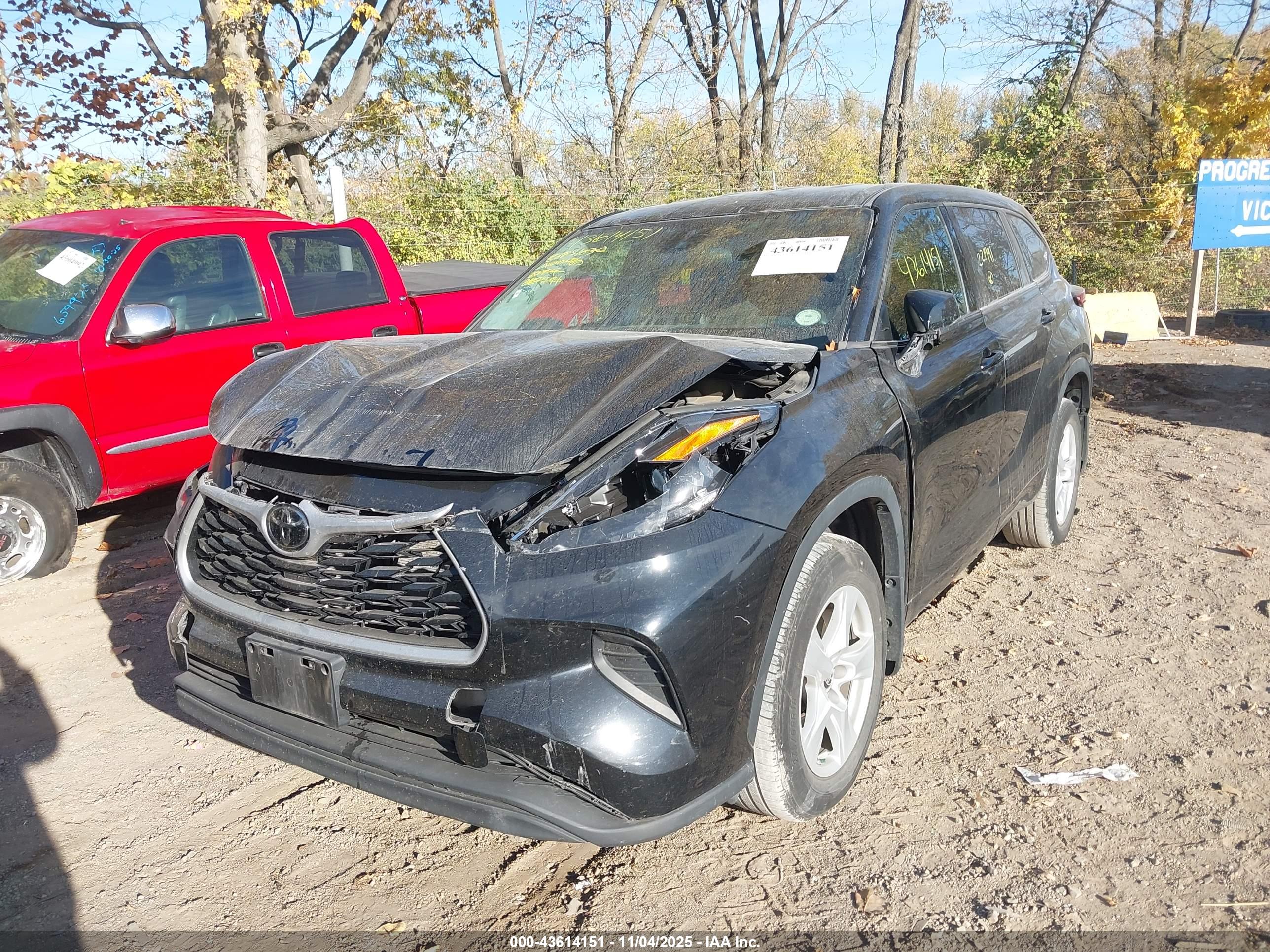 TOYOTA HIGHLANDER image 2