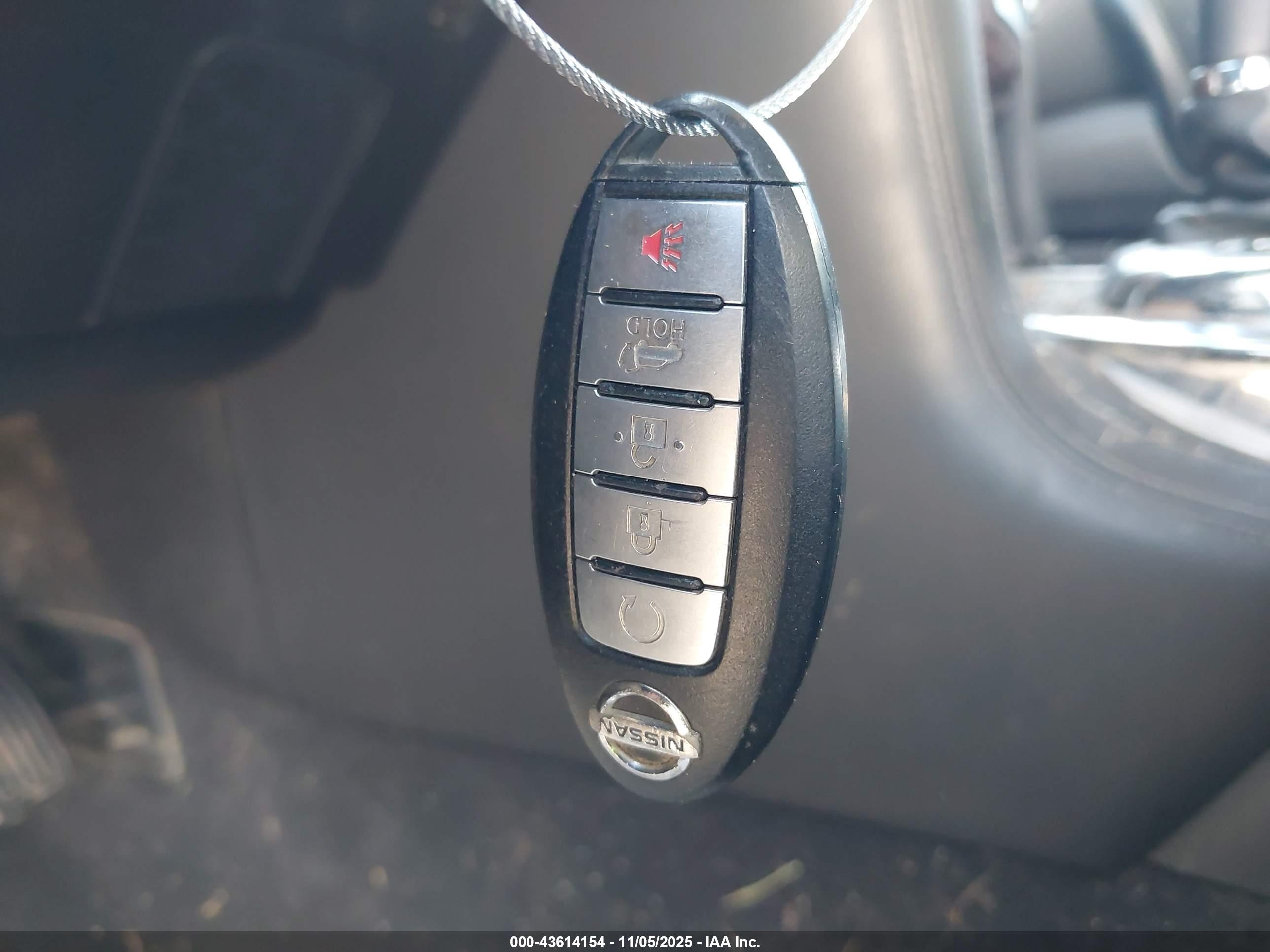 NISSAN ARMADA image 11