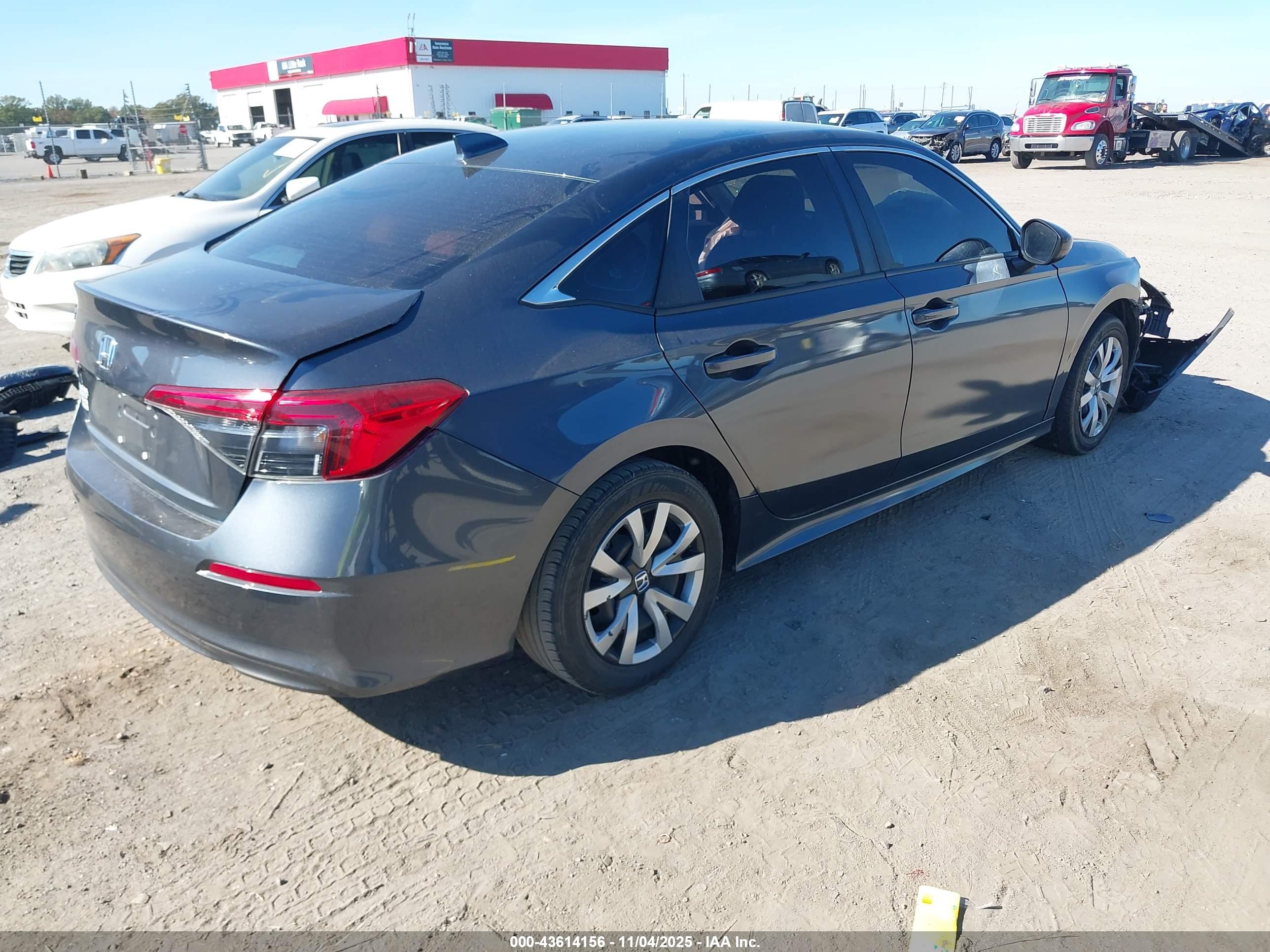 HONDA CIVIC image 4