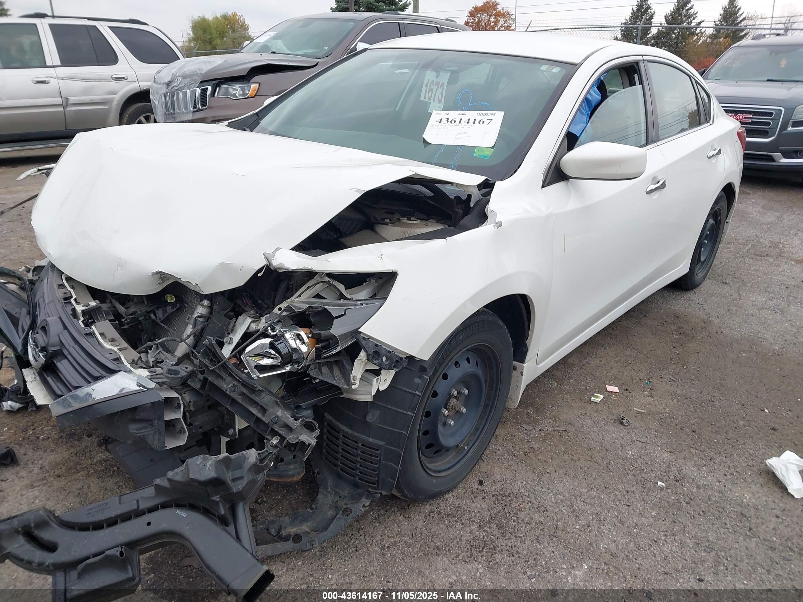 NISSAN ALTIMA image 2